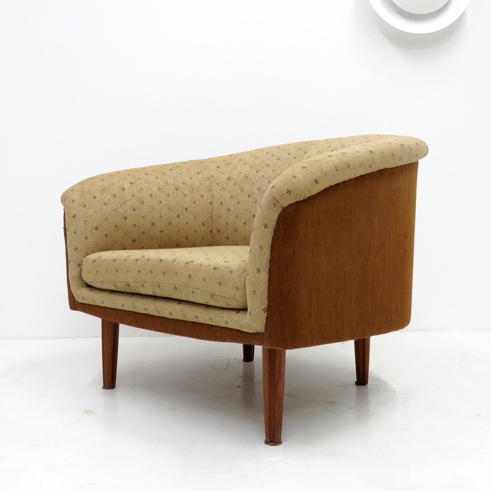 Milieu du XXe siècle Paire de chaises longues suédoises surdimensionnées, 1960 en vente