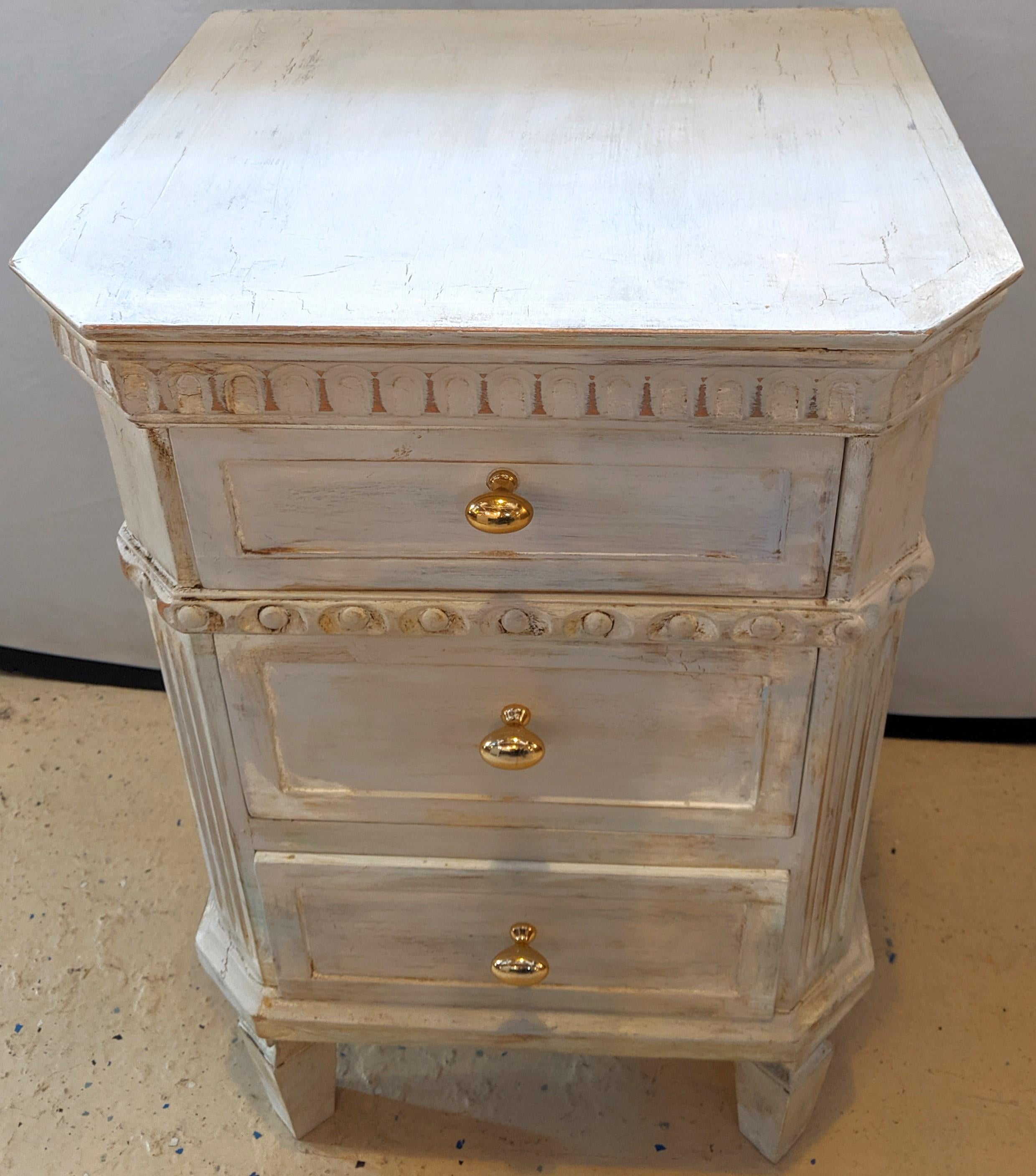 20th Century Pair of Swedish Paint Decorated End Tables or Nightstands
