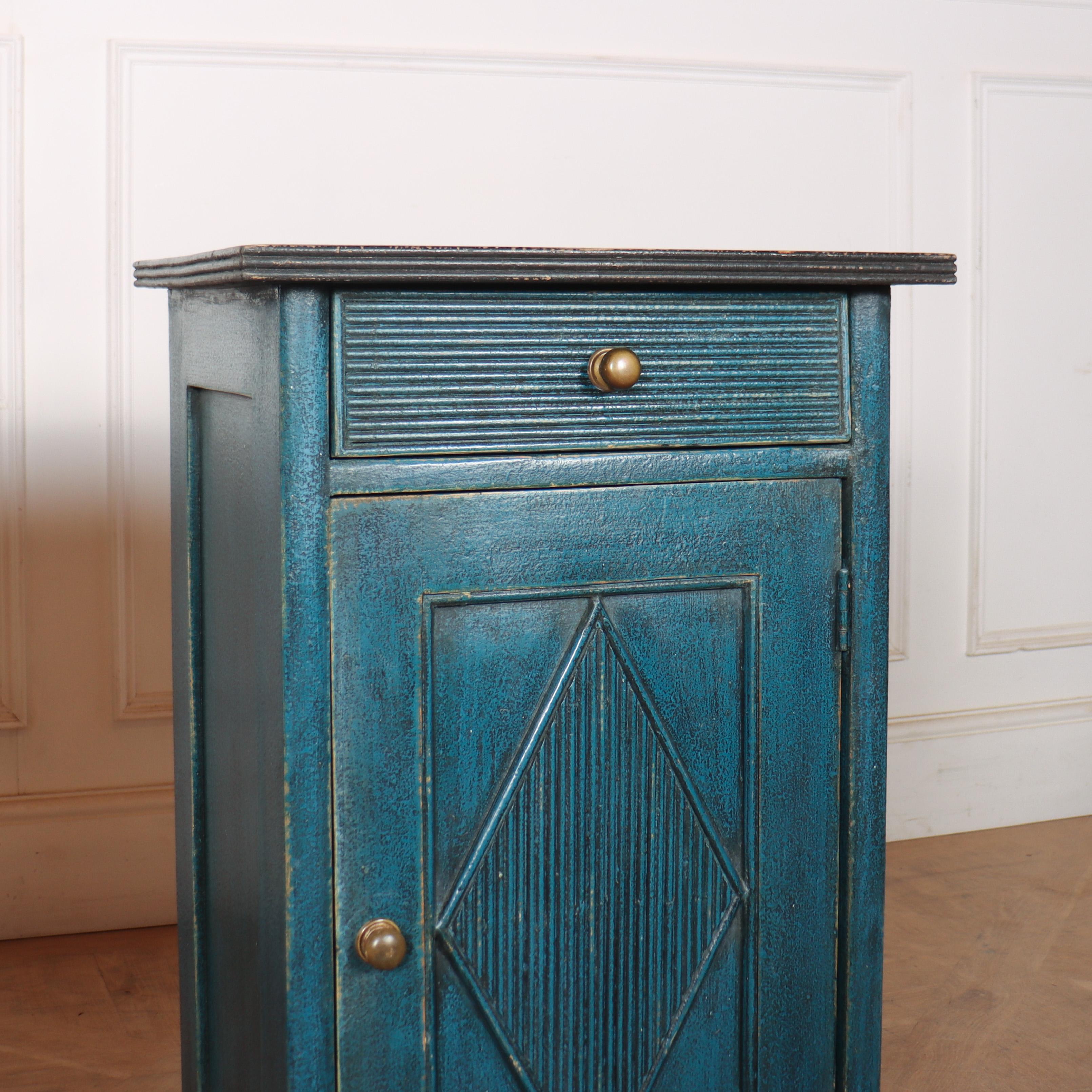 19th Century Pair of Swedish Painted Bedside Cupboards For Sale