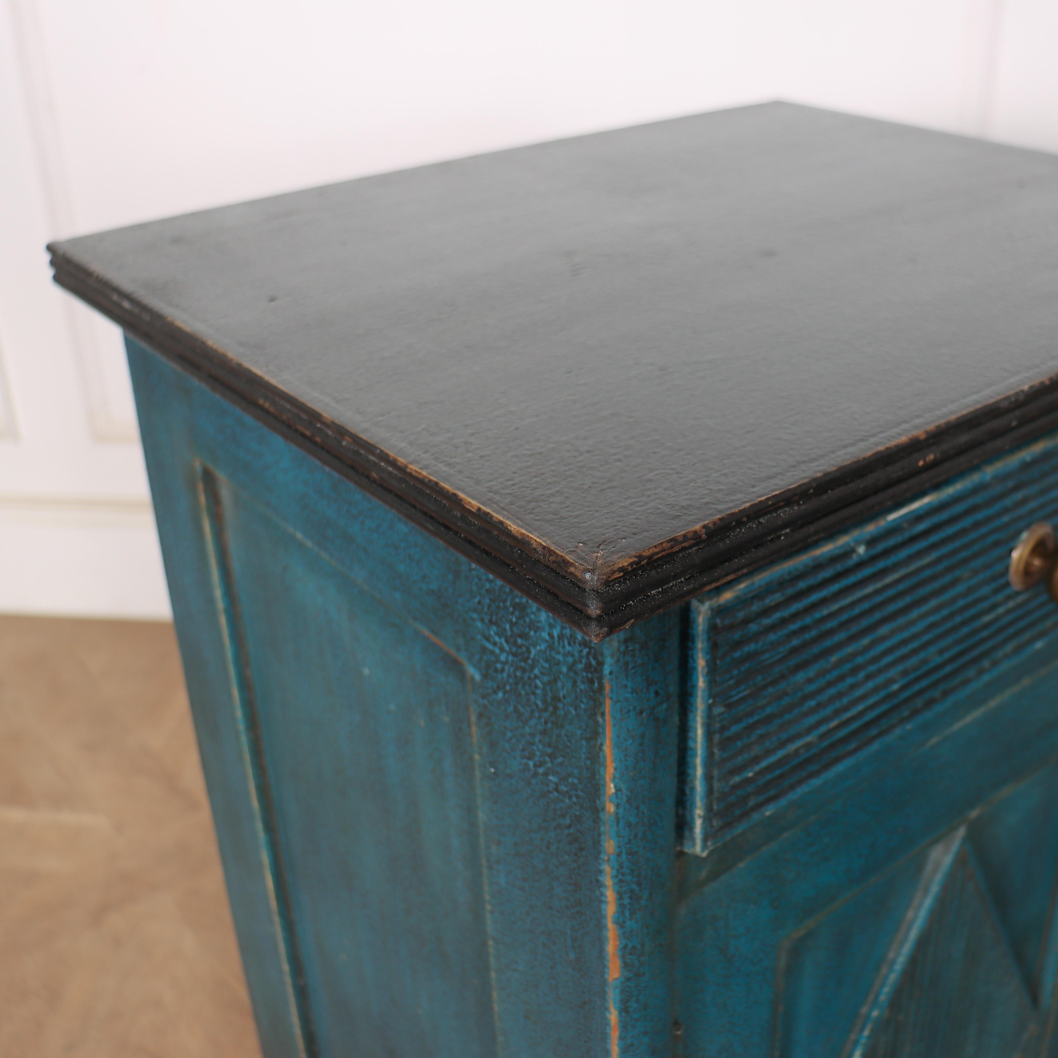 Pair of Swedish Painted Bedside Cupboards For Sale 3