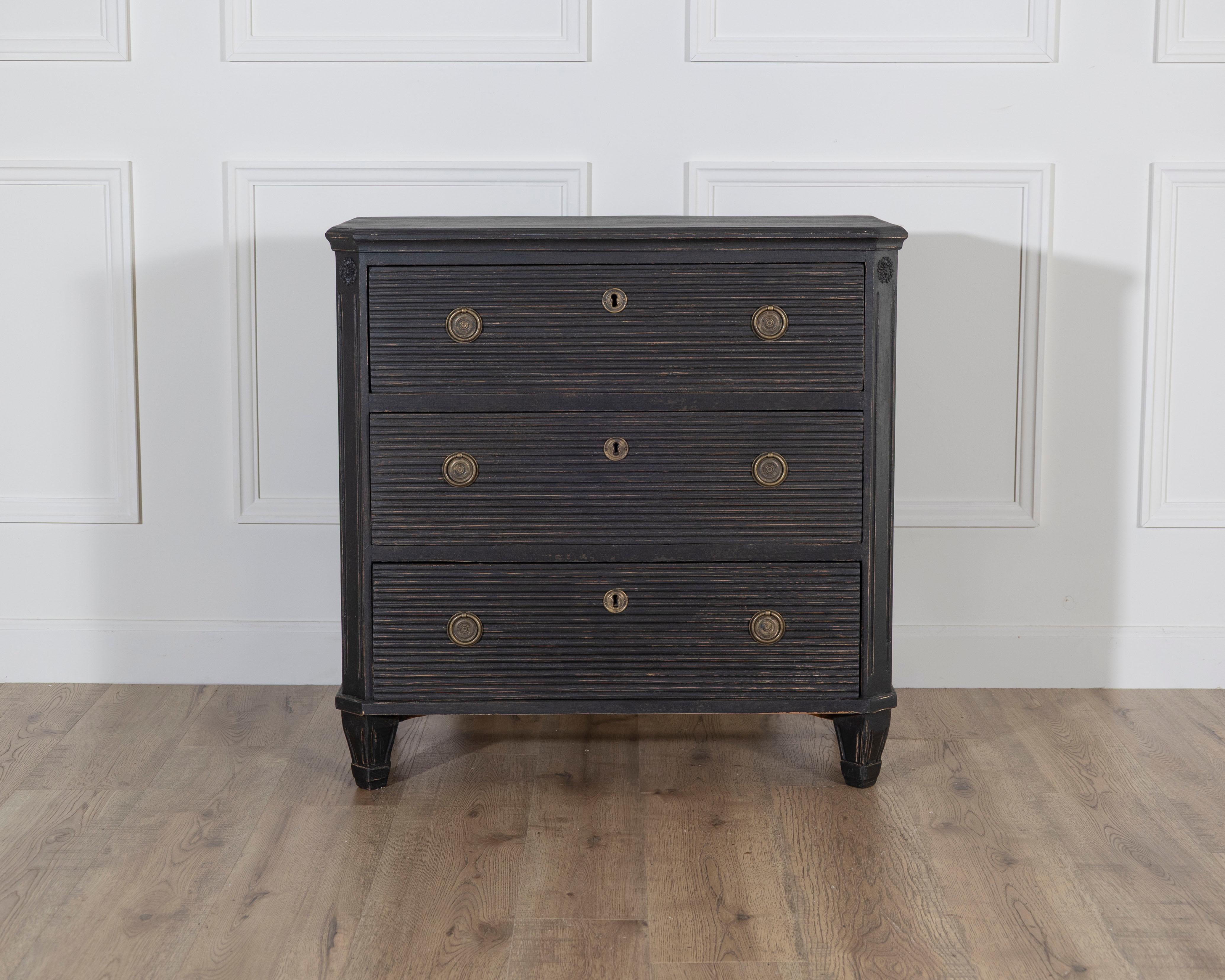 Pair of Swedish Painted Chests of Drawers, Circa 1880 For Sale 8