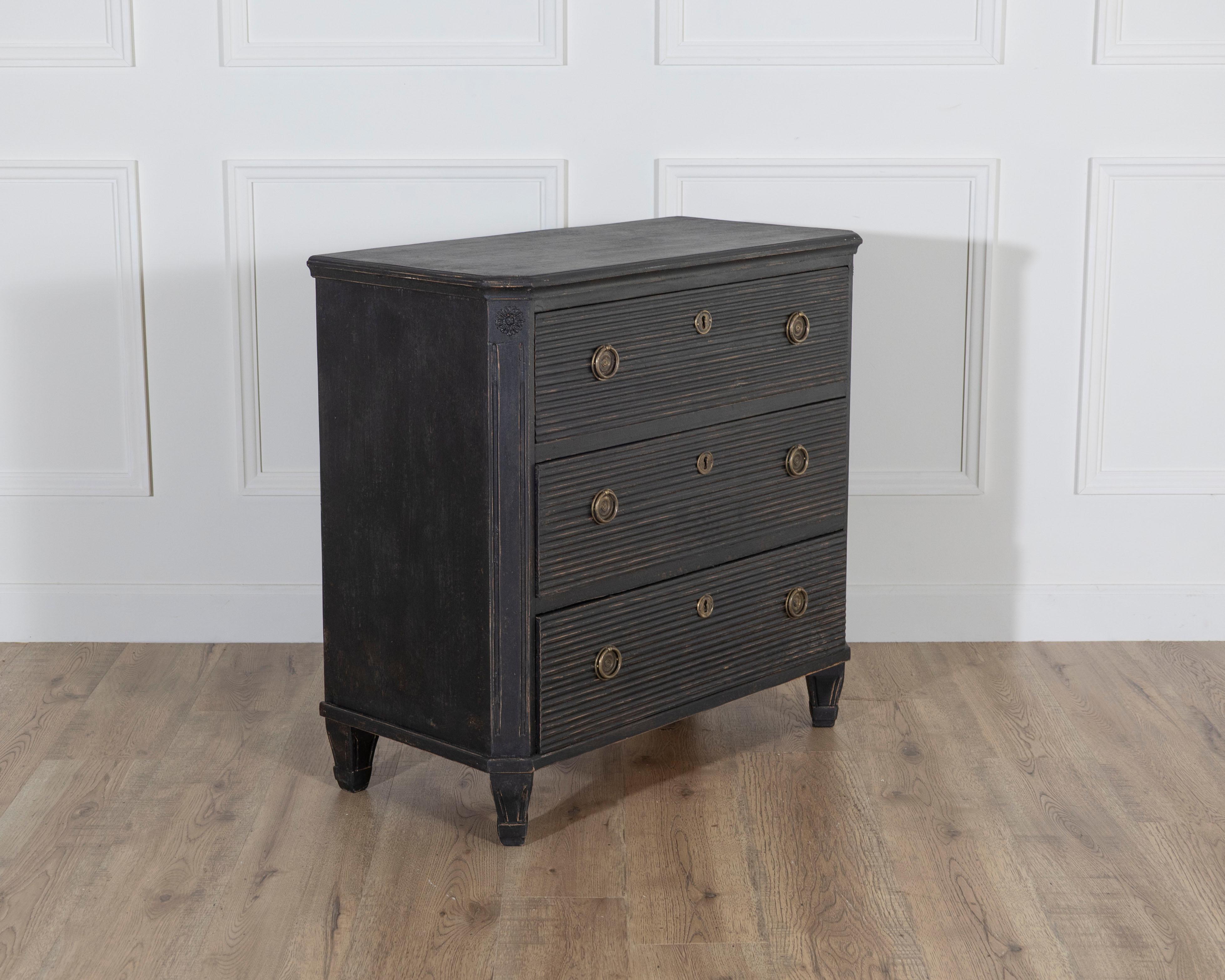 Pair of Swedish Painted Chests of Drawers, Circa 1880 For Sale 9