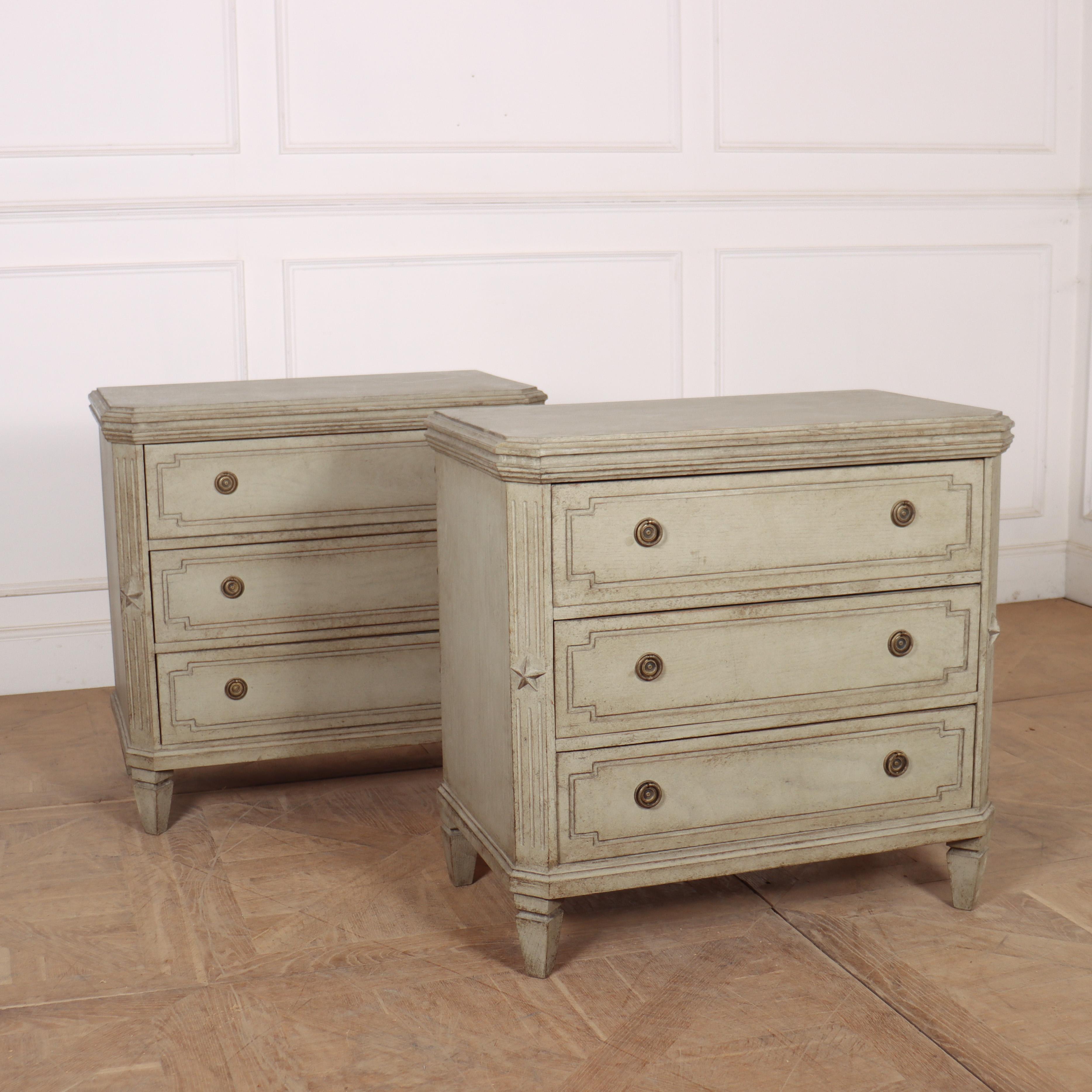 Nice pair of 19th C Swedish painted commodes. 1880.

Internal reference: JG4

Reference: 8054

Dimensions
33 inches (84 cms) Wide
19 inches (48 cms) Deep
32 inches (81 cms) High