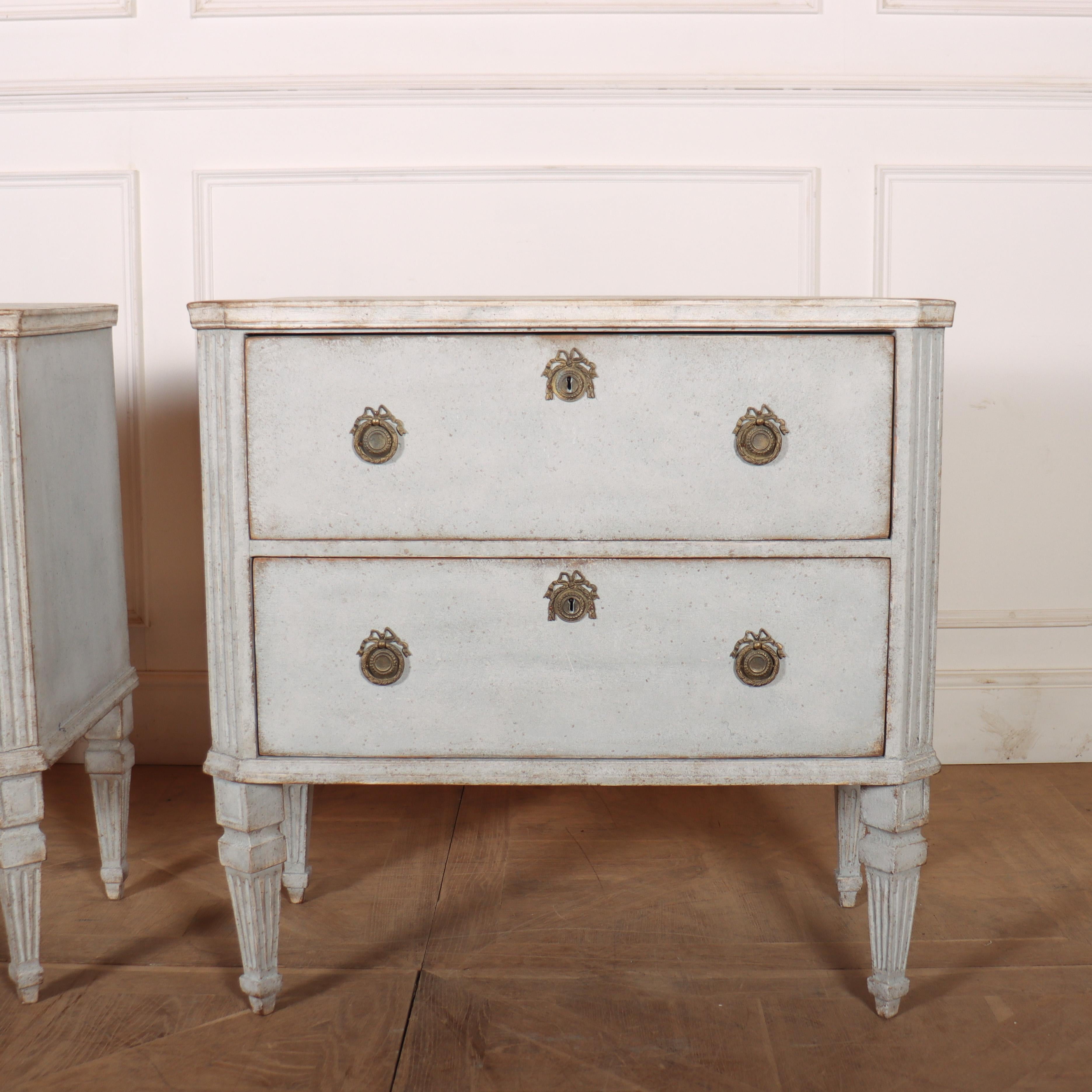 Lovely pair of early 19th C Swedish painted commodes with faux marble tops. 1820.

Reference: 8386

Dimensions
32.5 inches (83 cms) Wide
18.5 inches (47 cms) Deep
32.5 inches (83 cms) High