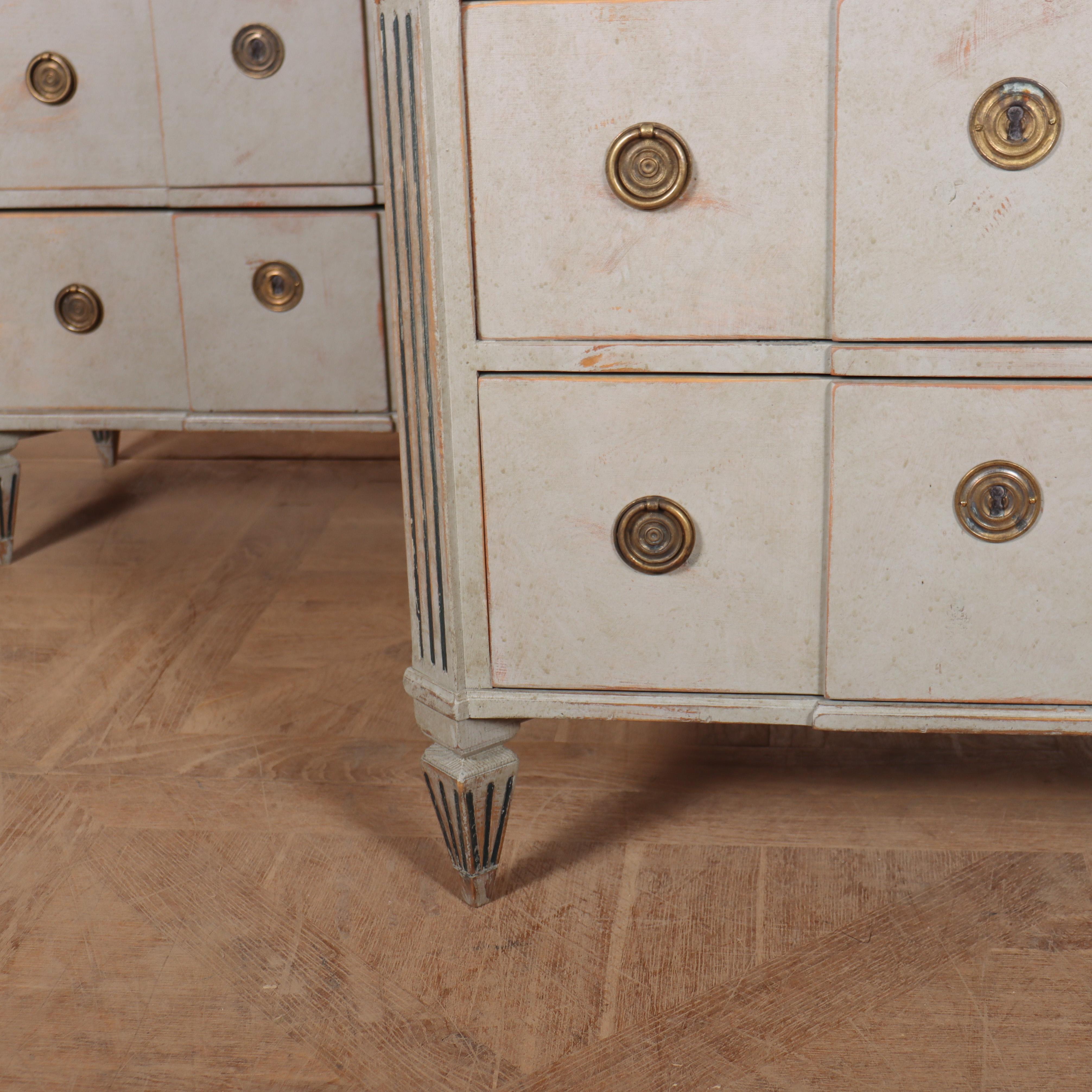 Pair of Swedish Painted Commodes In Good Condition In Leamington Spa, Warwickshire