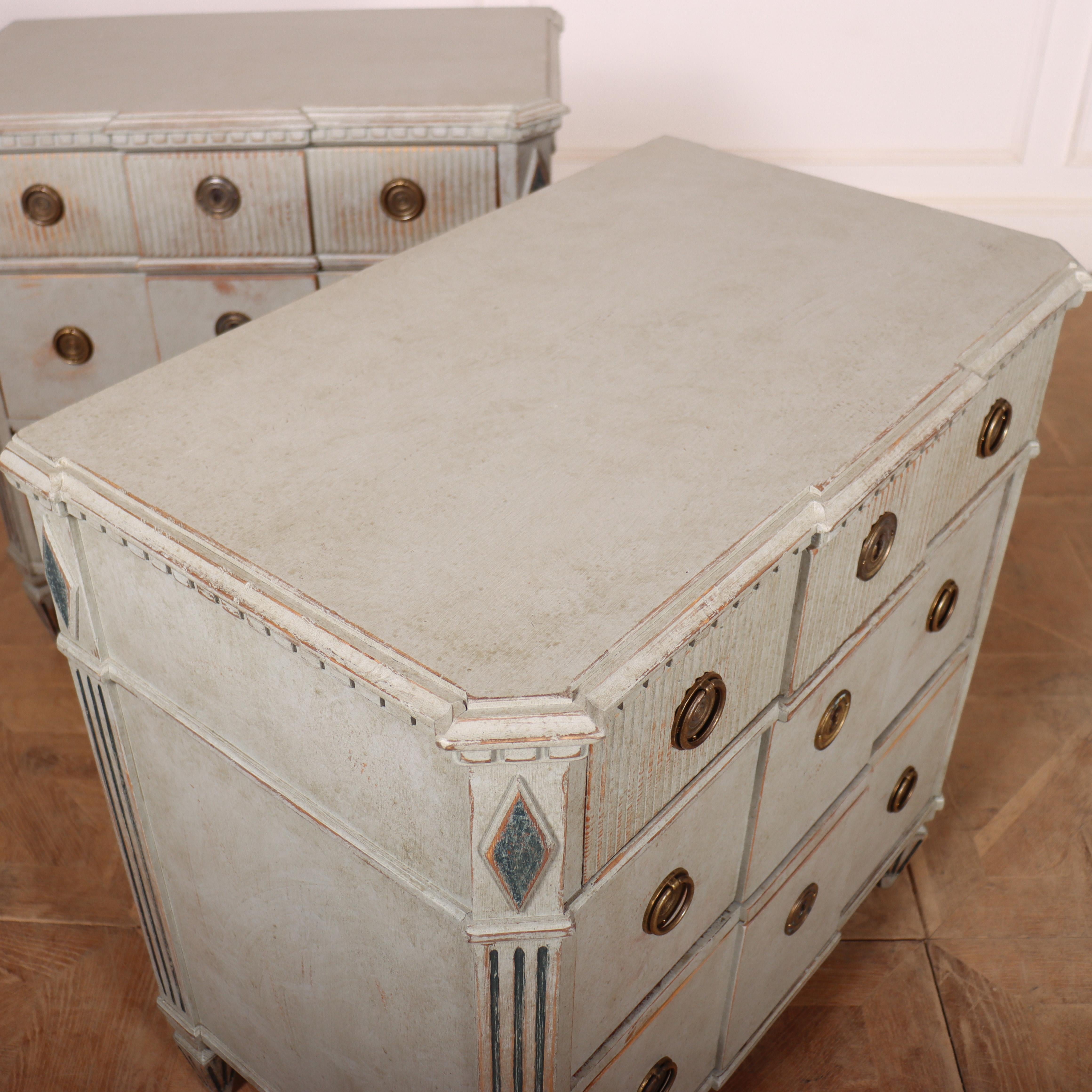 Pair of Swedish Painted Commodes 4