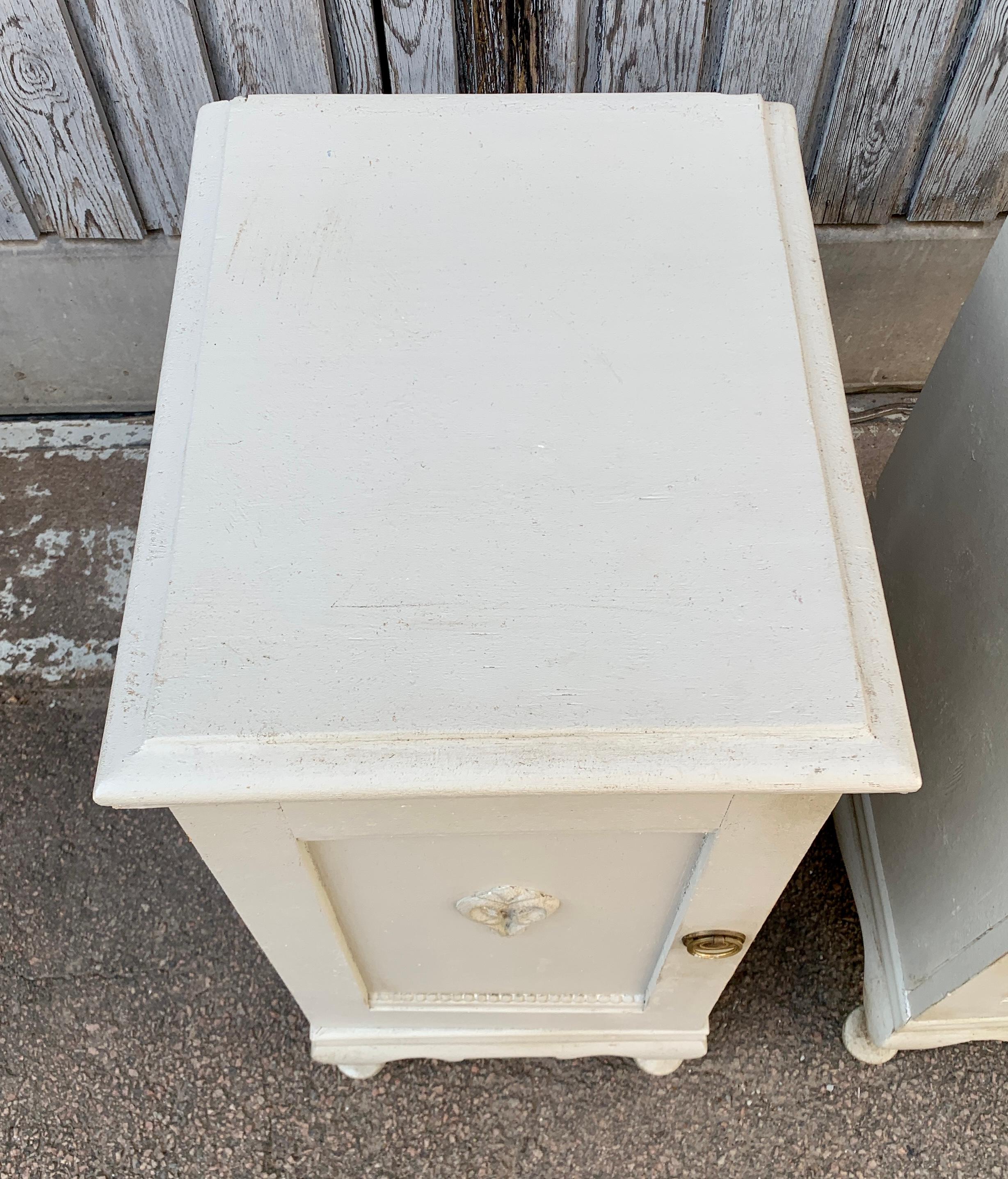 Pair of Swedish Painted Rococo Style Nightstands, Circa 1930's For Sale 4