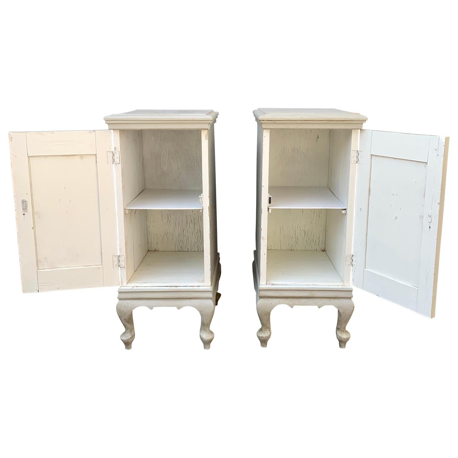 Pair of Swedish Painted Rococo Style Nightstands, Circa 1930's In Good Condition For Sale In Haddonfield, NJ