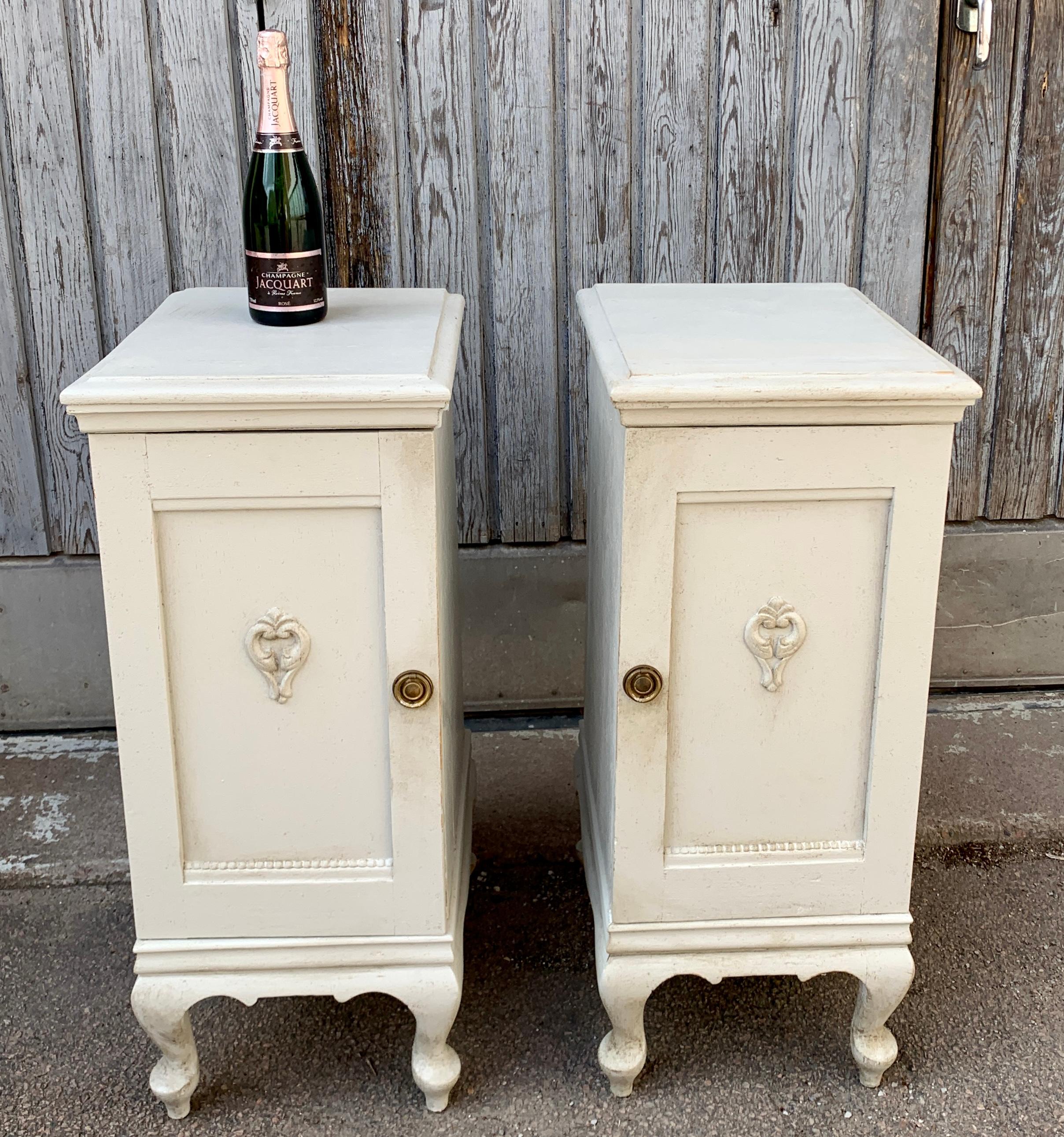 Mid-20th Century Pair of Swedish Painted Rococo Style Nightstands, Circa 1930's For Sale