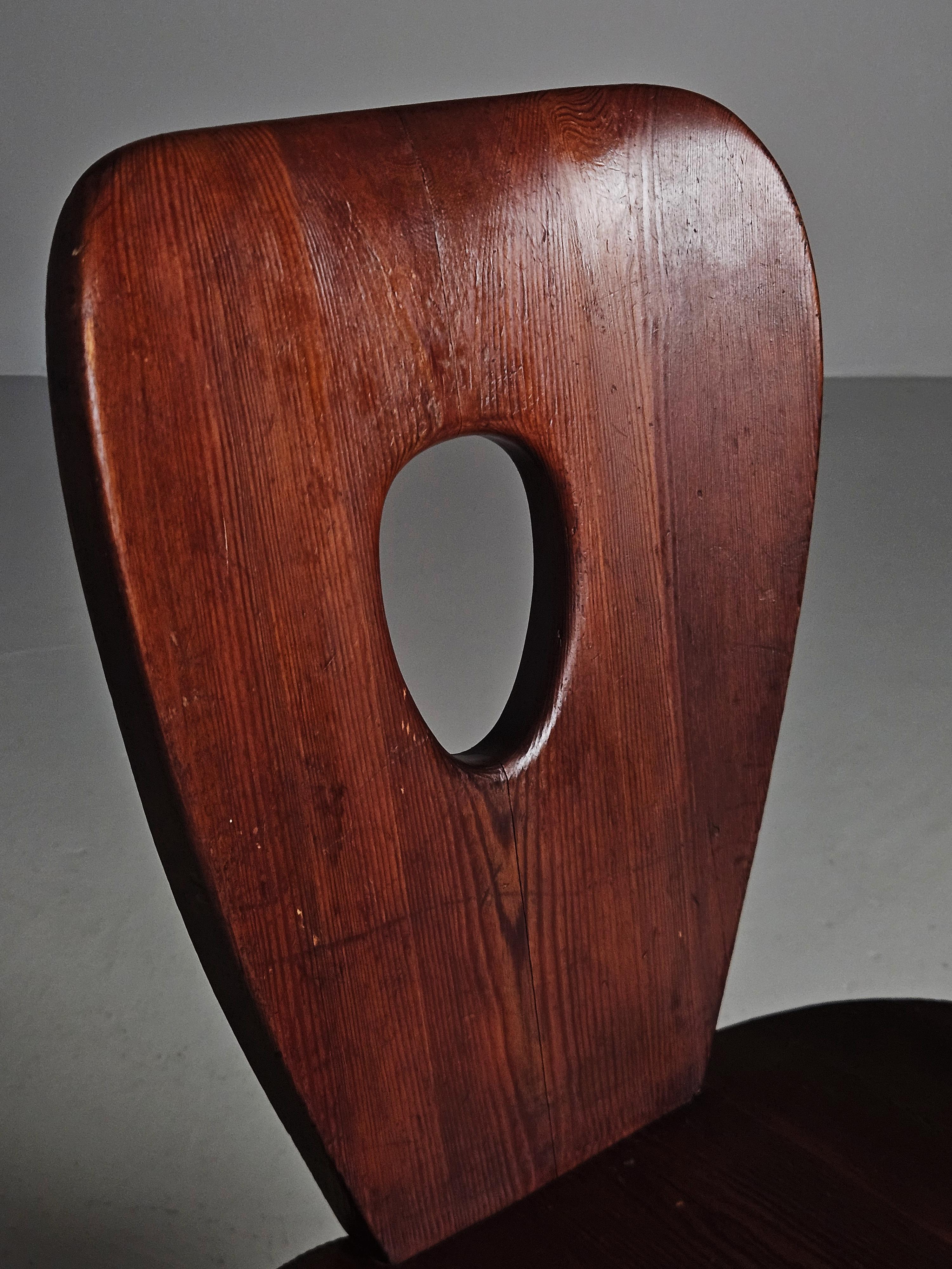 Pair of Swedish pine chairs by Bo Fjaestad for Arvika Konsthantverk, 1930s 5
