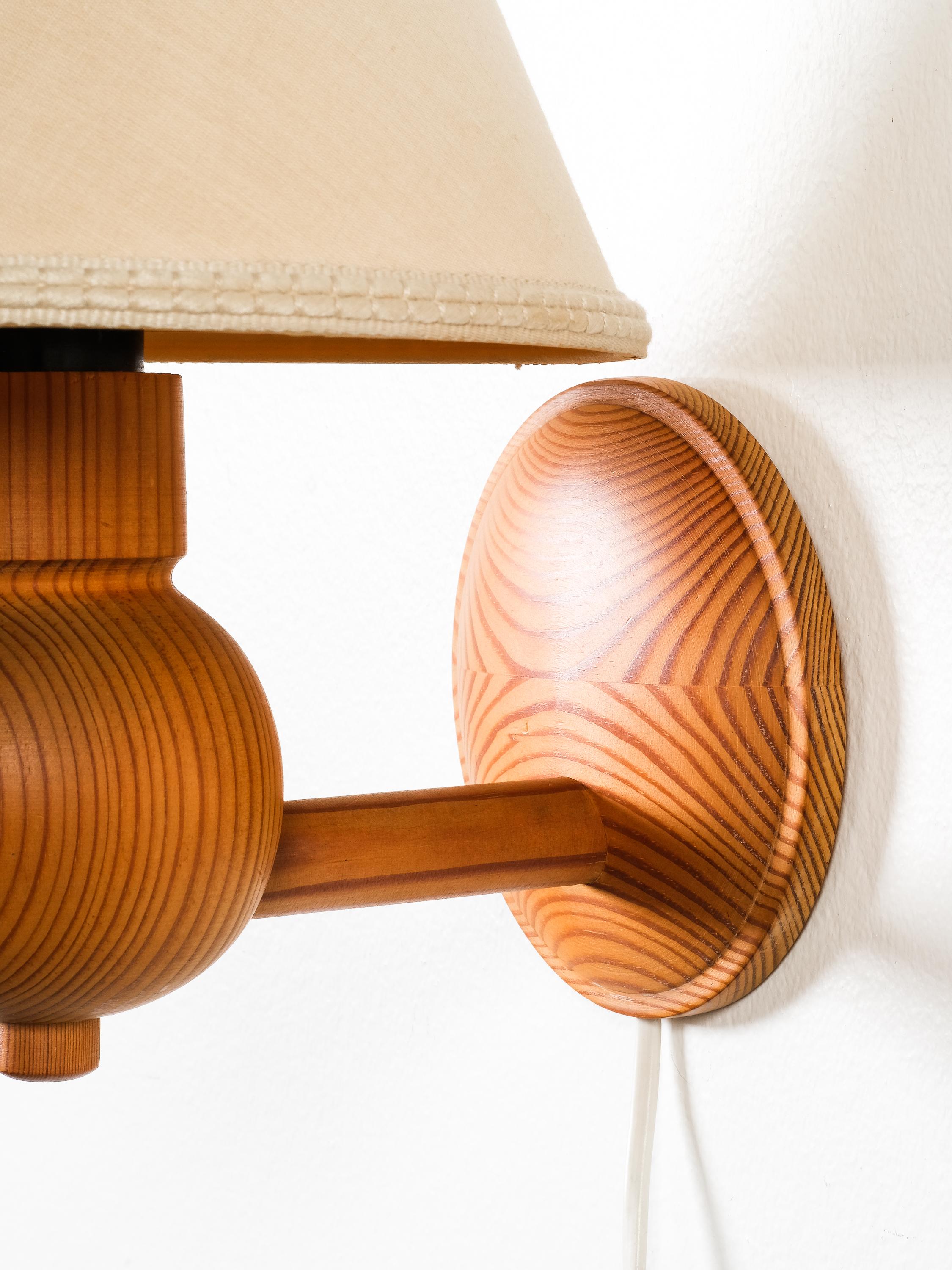 Pair of Swedish Pine Wood Wall Lamps by Aneta, Sweden, 1970s For Sale 4