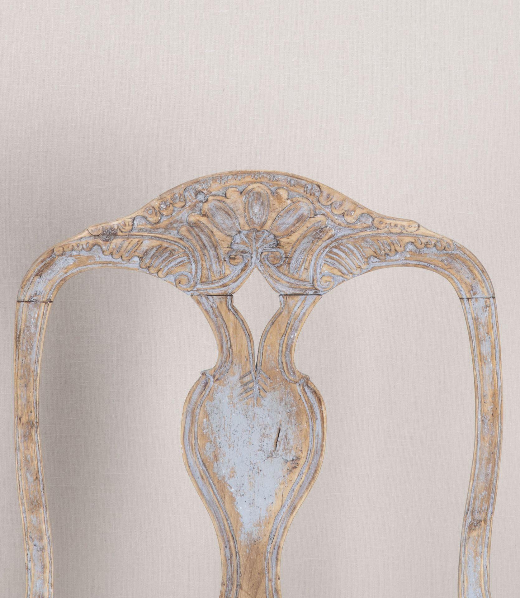 XVIIIe siècle Paire de fauteuils suédois d'époque rococo en vente