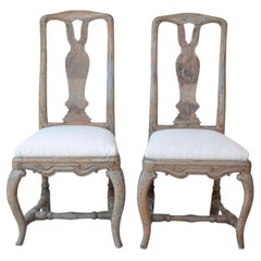 Pair of Swedish Rococo Period Dining Chairs with Vase-Form Splats, 18th Century