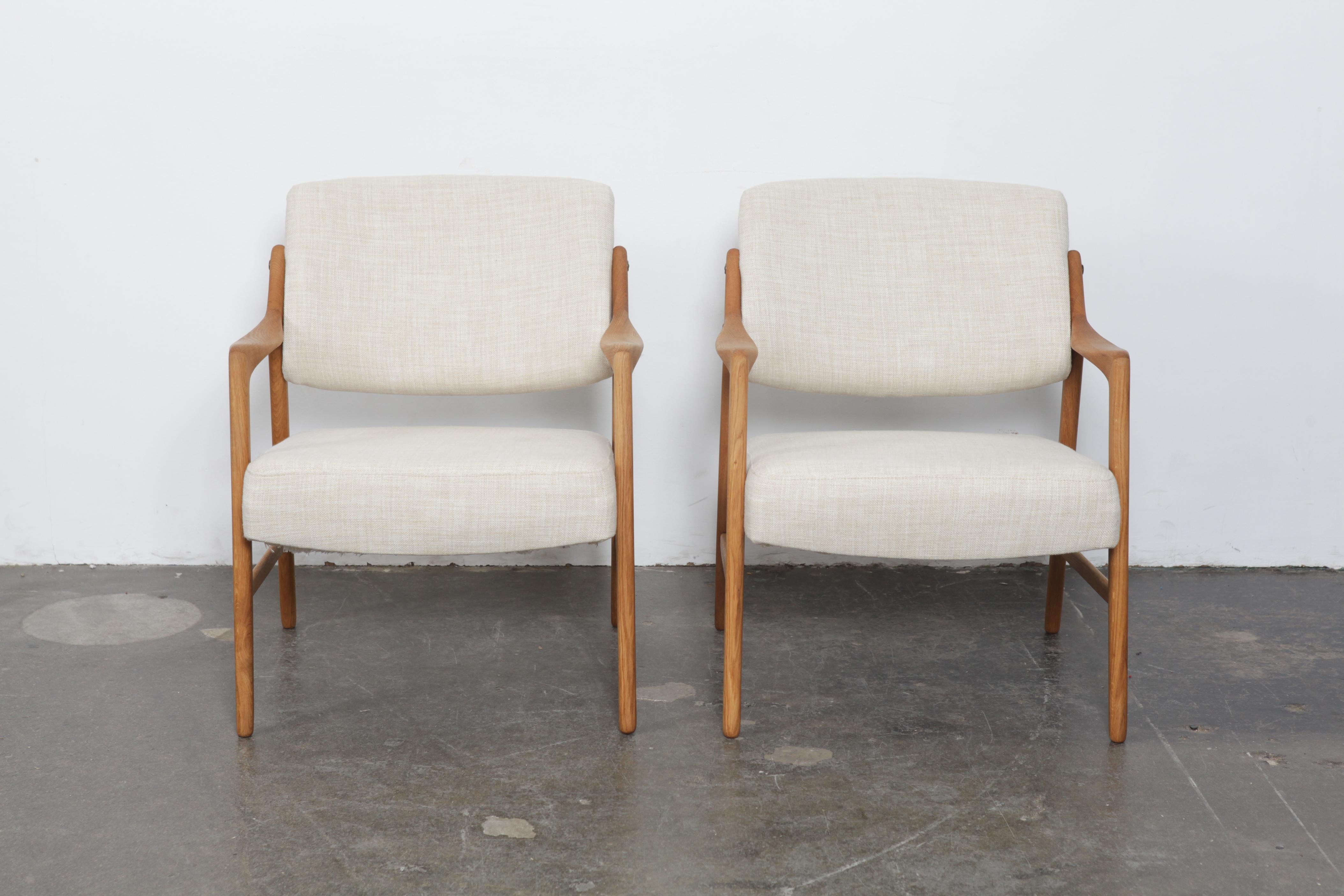 Pair of oak framed chairs, Swedish, designed by Inge Andersson for Bröderna Andersson, circa 1957, model 