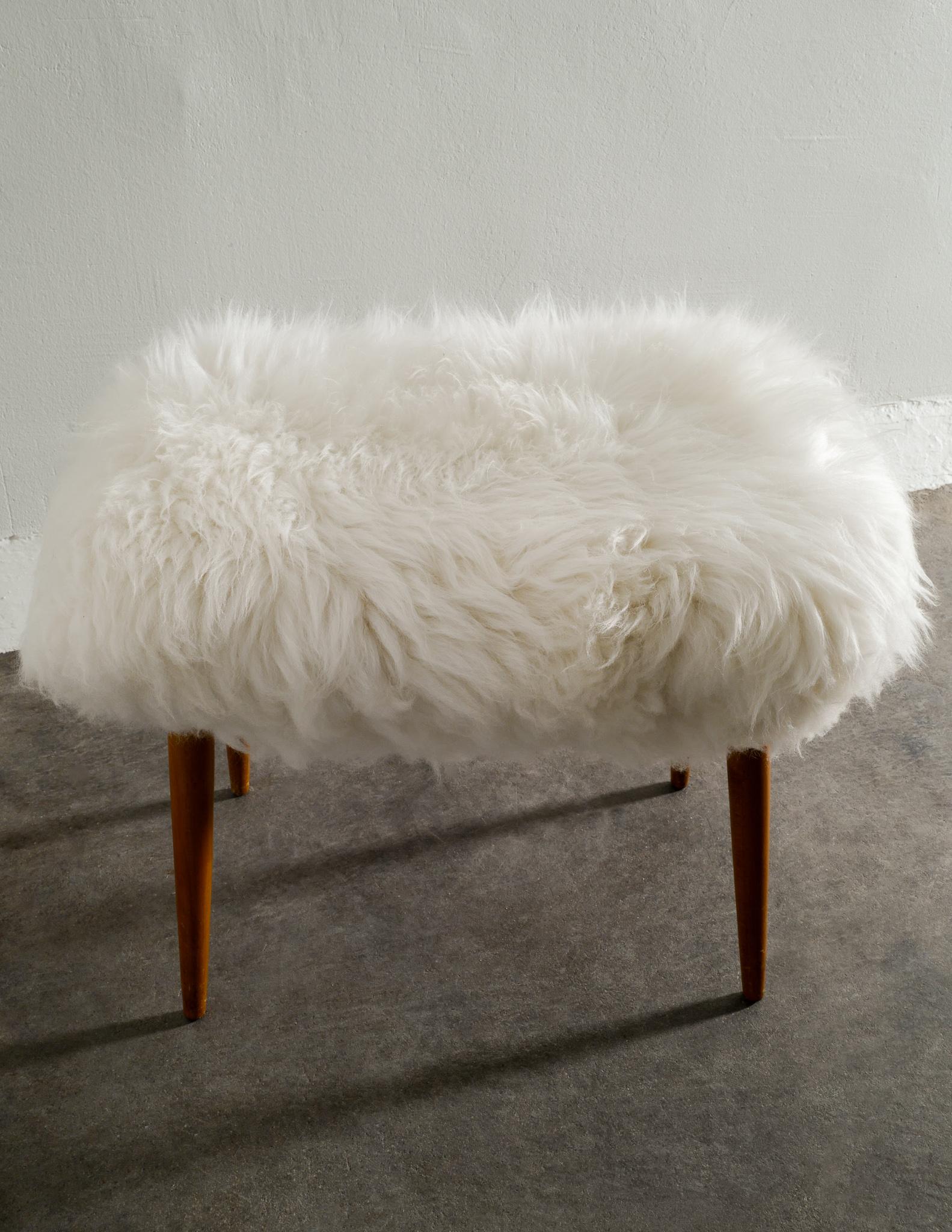 Pair of Swedish Stools in Beech and Sheepskin Produced in Sweden, 1970s In Good Condition In Stockholm, SE