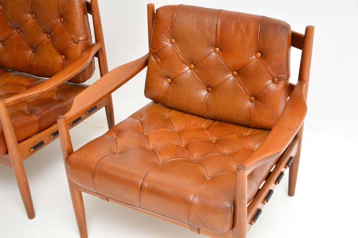 Pair of Swedish Vintage Leather and Walnut Armchairs by Ingemar Thillmark for OP en vente 2
