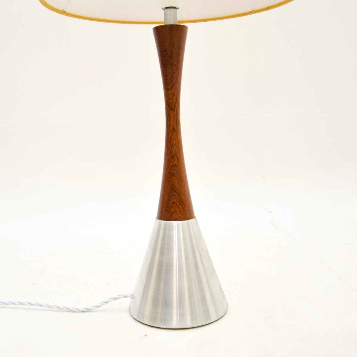 Suédois Paire de lampes de bureau suédoises vintage en acier par Bergboms en vente