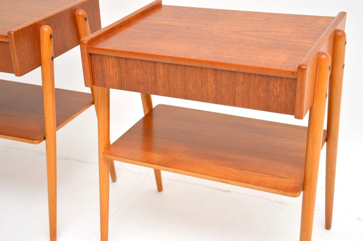 Pair of Swedish Vintage Teak Bedside Tables by AB Carlstrom For Sale 3