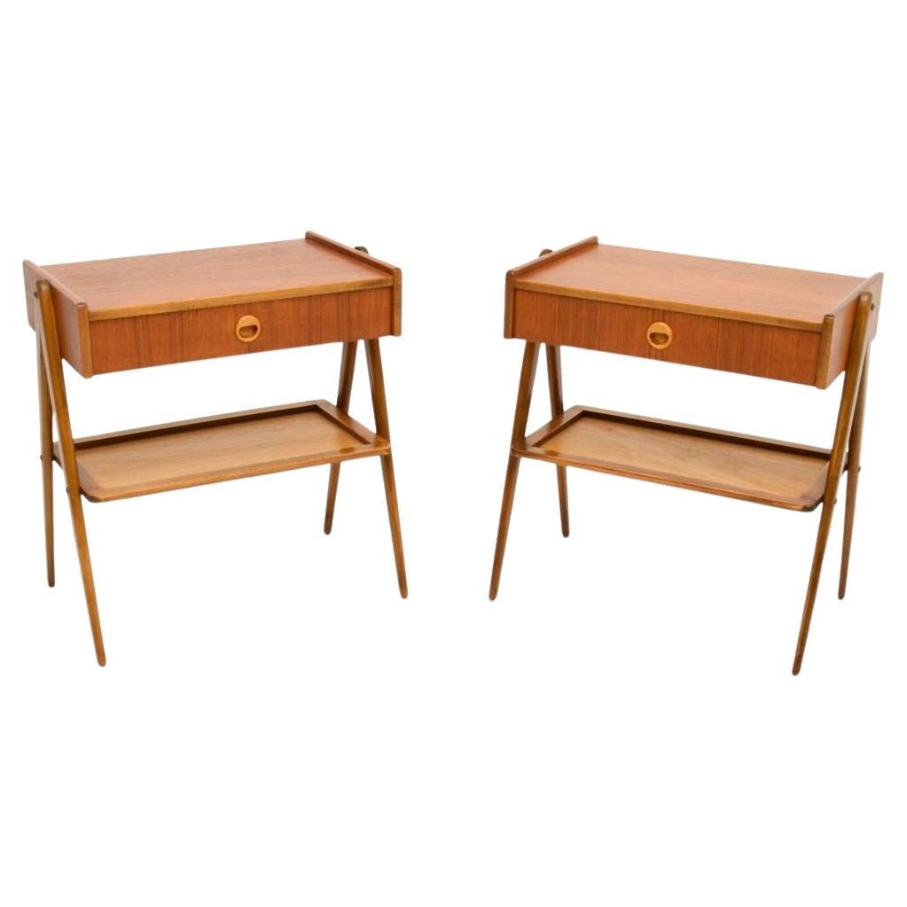 Pareja de mesillas de noche suecas vintage de teca, de AB Carlstrom