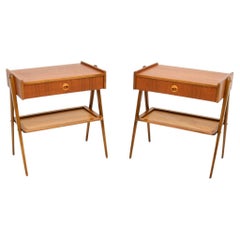 Pareja de mesillas de noche suecas vintage de teca, de AB Carlstrom
