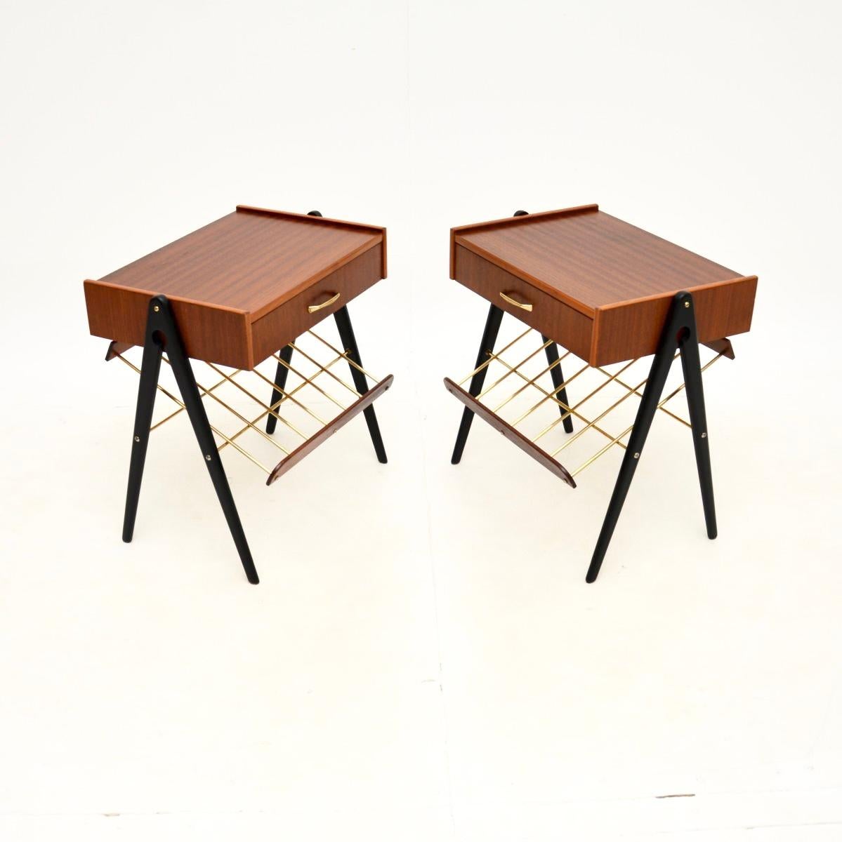 Paar schwedische Vintage-Nachttische aus Teakholz (Moderne der Mitte des Jahrhunderts) im Angebot