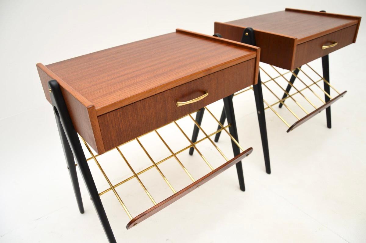Paar schwedische Vintage-Nachttische aus Teakholz im Angebot 3