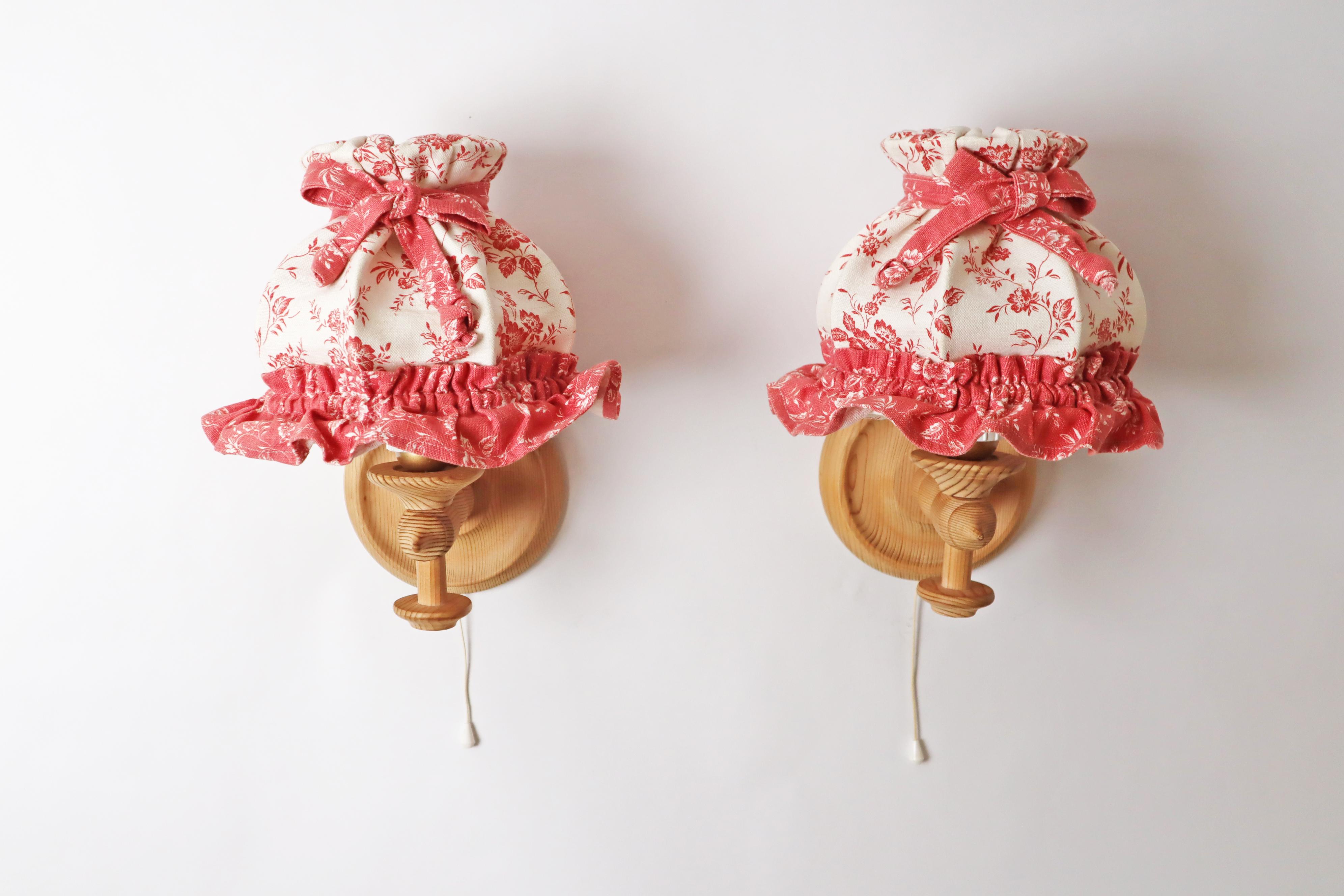 Pair of Swedish Wall Lamps Made of Pinewood and Floral Textile Shade For Sale 3