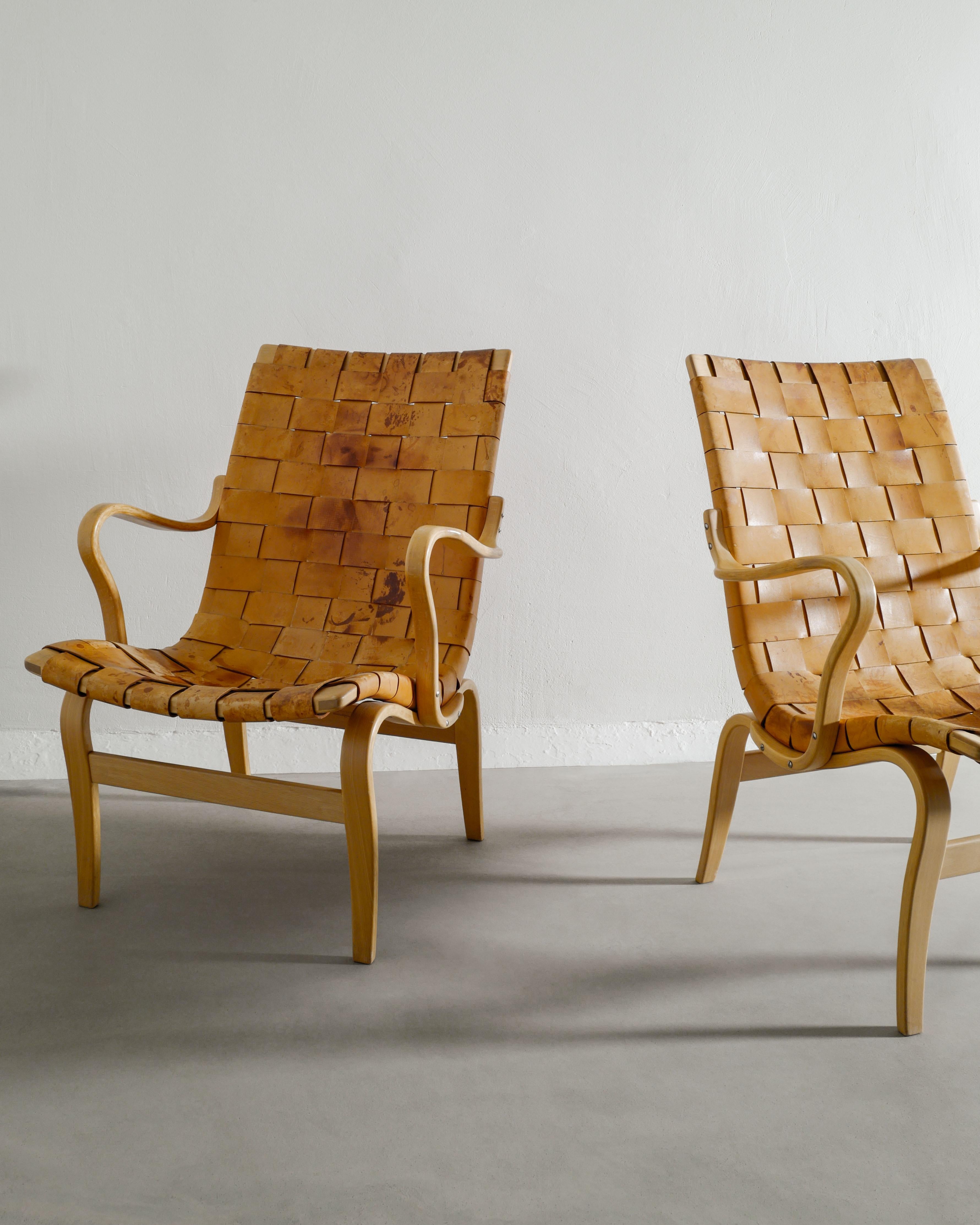Pair of Swedish Wooden Eva Armchairs in Birch & Leather by Bruno Mathsson 1970s For Sale 2