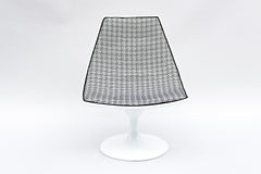 Pair of Swirl Armchairs in White Lacquered Fibreglass, 1970s