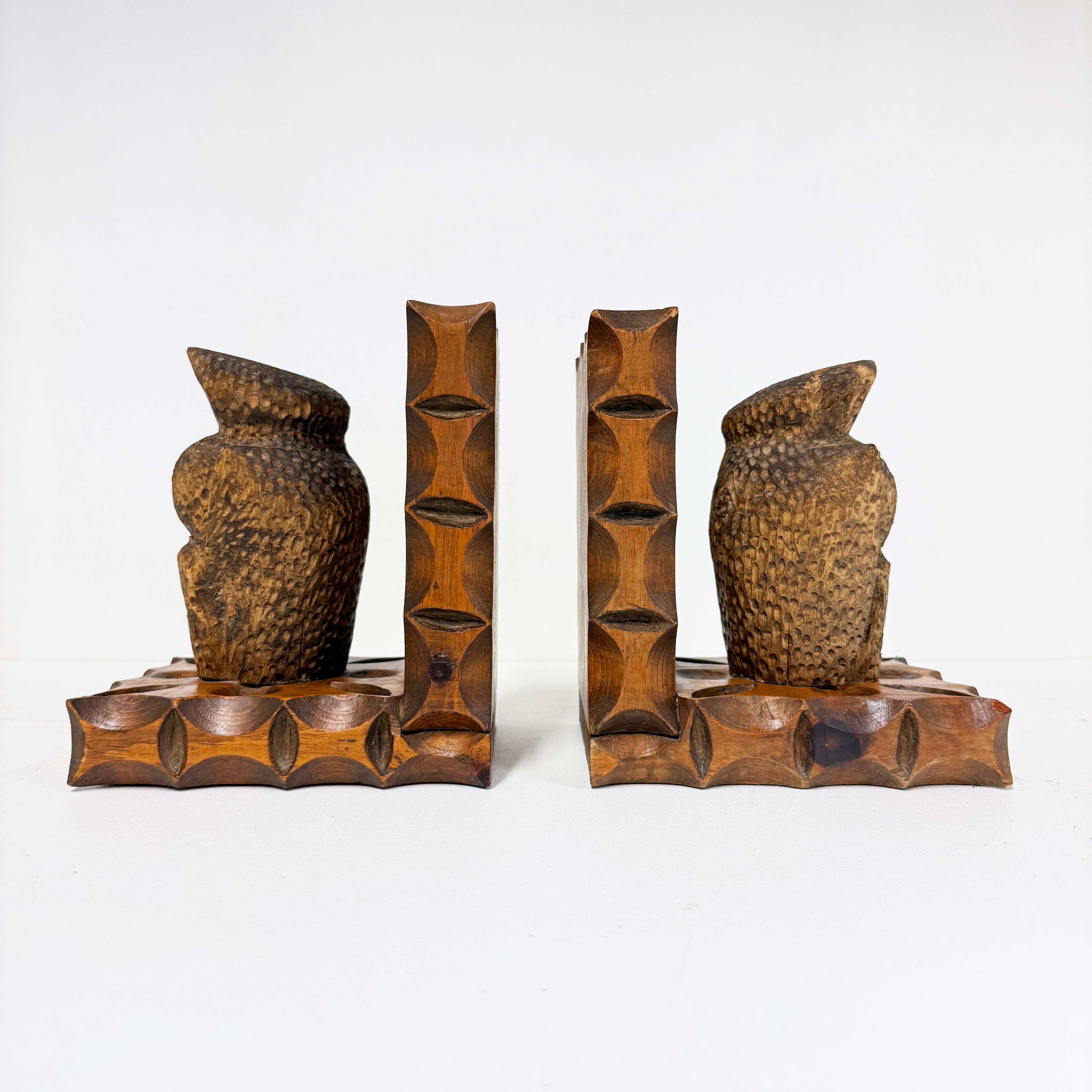 Wood Pair of Swiss 1960's hand carved Brutalist book ends For Sale