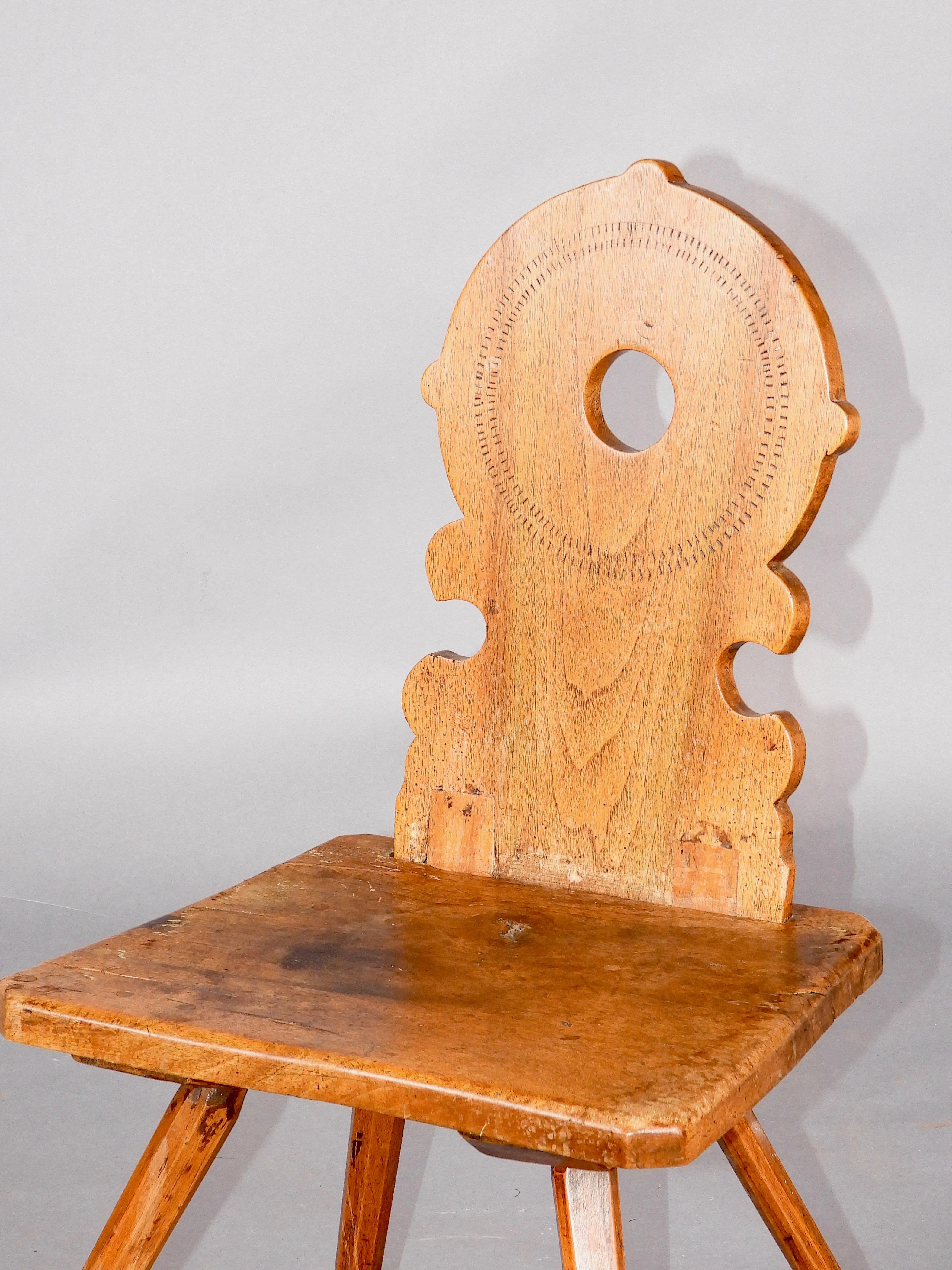 Legno Coppia di ESCABELLE svizzere C 1 in vendita