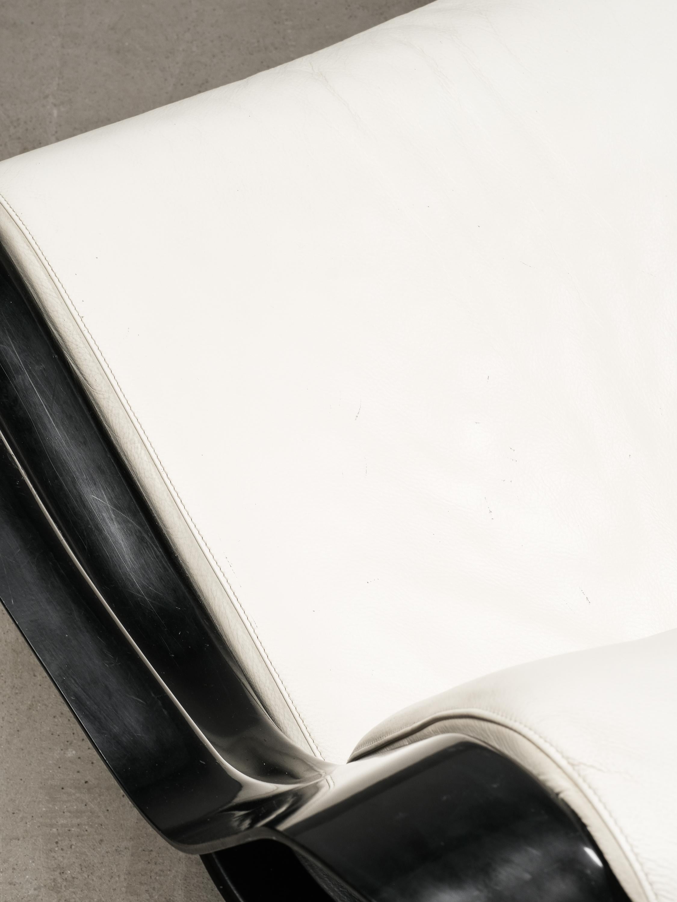 Paire de chaises longues pivotantes 3814-1KF par Yrjö Kukkapuro, Haimi, Finlande, années 1960 en vente 9