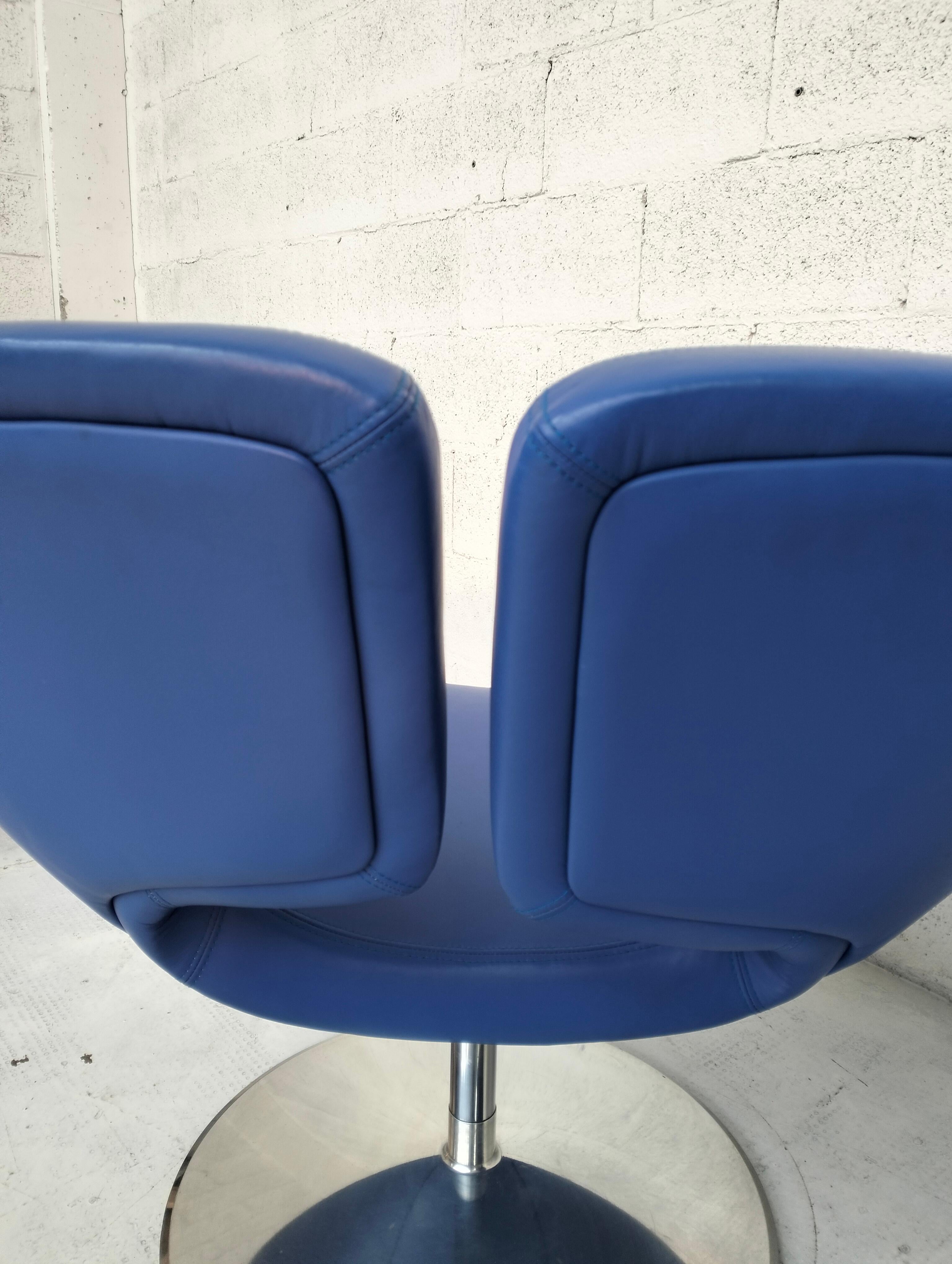 Pair of swivel Apollo lounge chairs by Patrick Norguet for Artifort 2000s For Sale 2