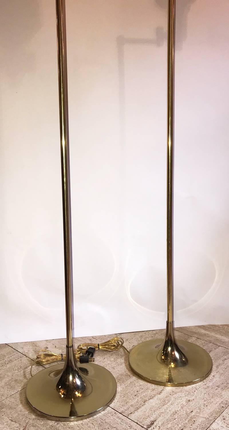 Pair of 1960s French swivel arm reading lamps with molded glass shades.

Measurements:
Height: 54