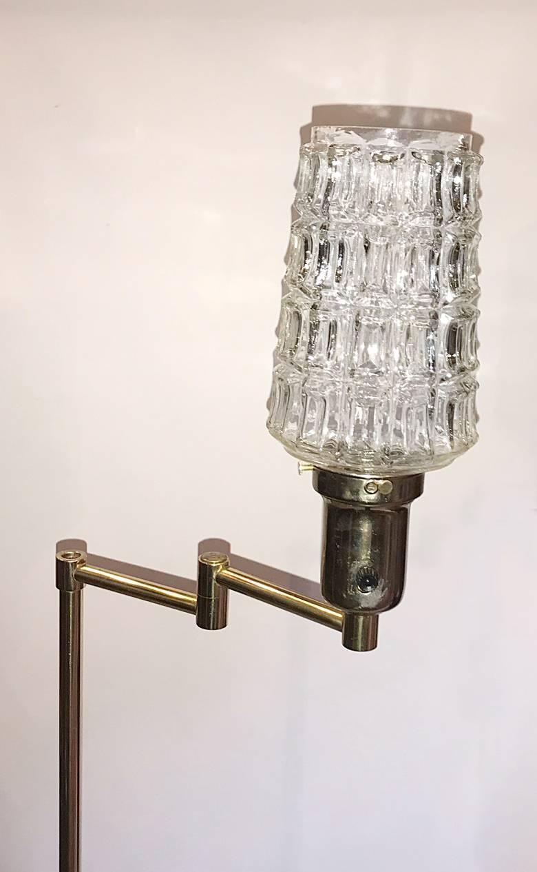 Pair of Swivel Arm Reading Lamps In Good Condition For Sale In New York, NY