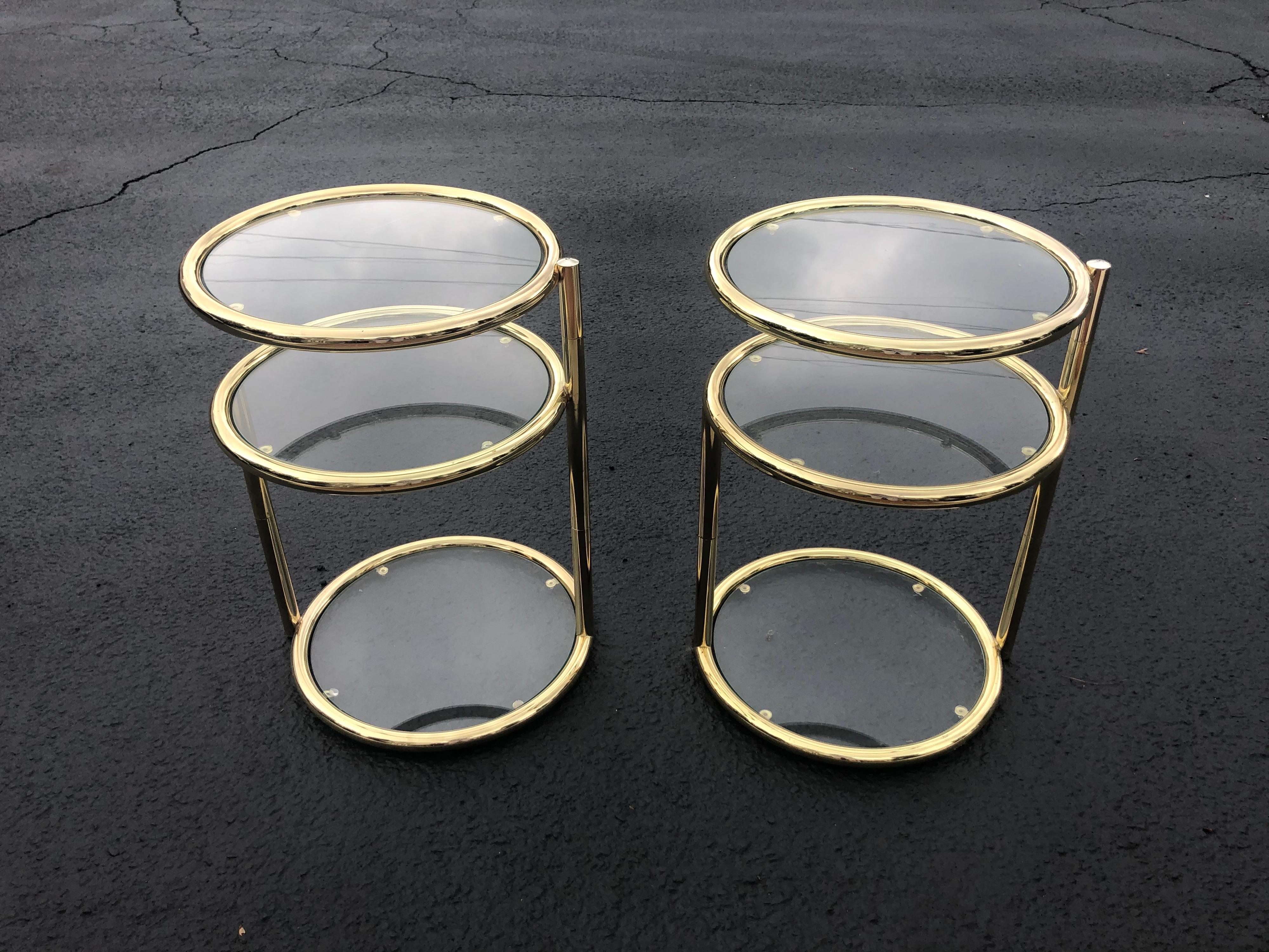 Mid-Century Modern Pair of Swivel Brass and Glass End Tables For Sale