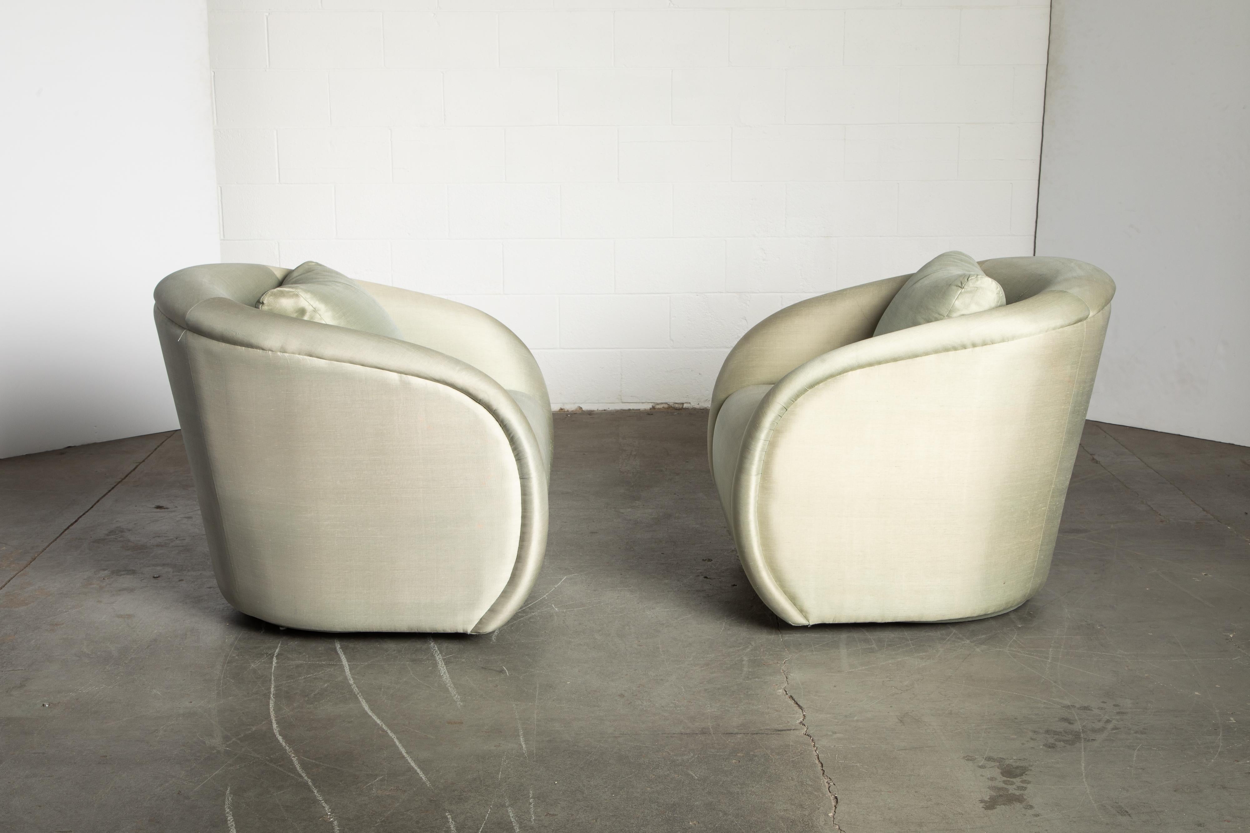 Pair of Swivel Chairs Attributed to Milo Baughman for Directional, circa 1980s In Good Condition In Los Angeles, CA