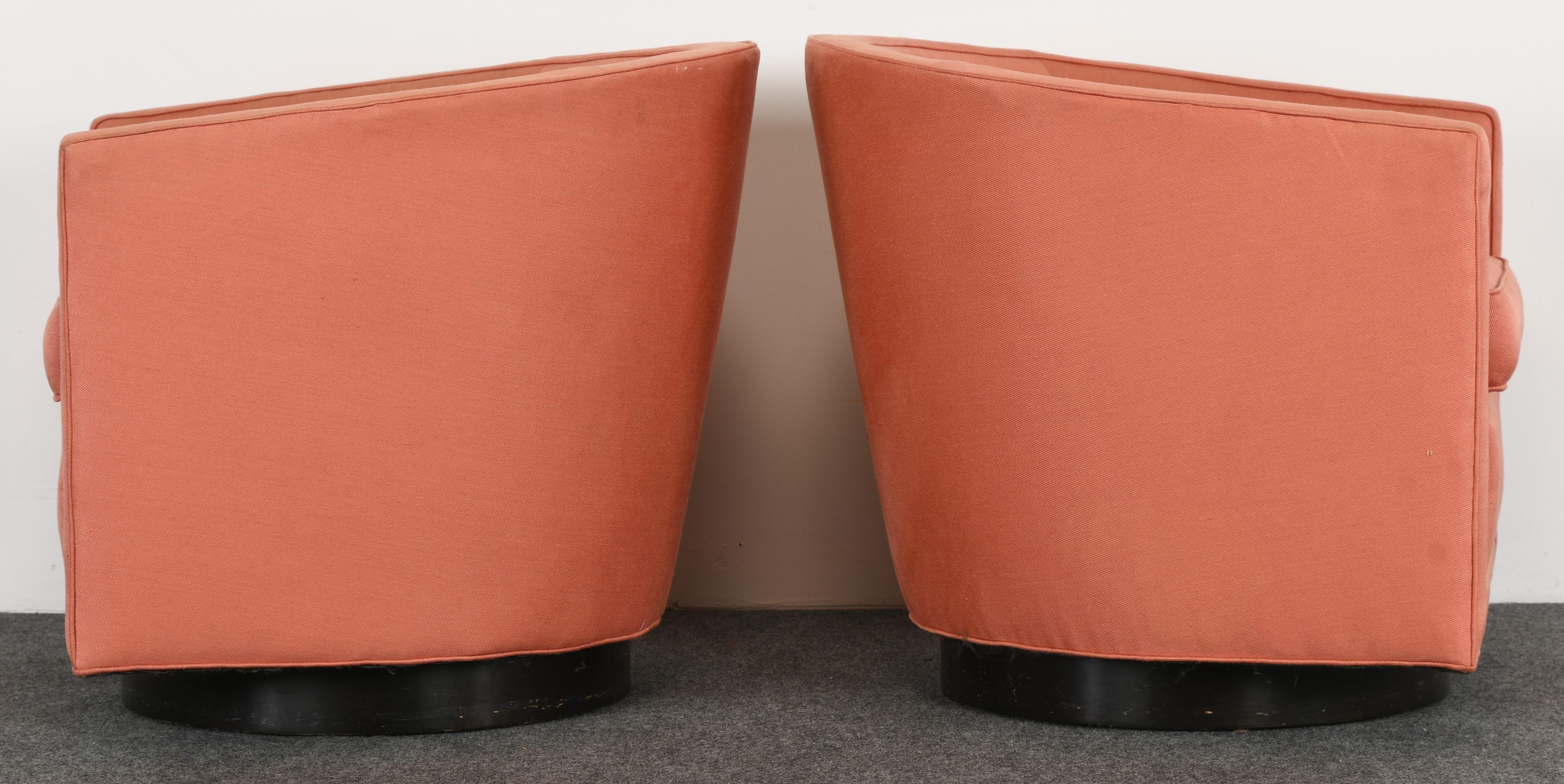 Upholstery Pair of Swivel Chairs by Edward Wormley for Dunbar, 1970s