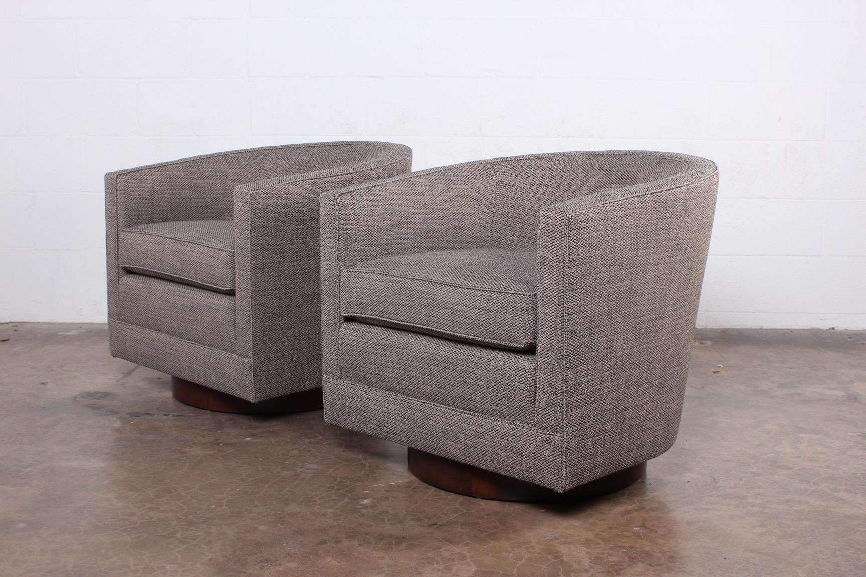 Pair of Swivel Chairs by Edward Wormley for Dunbar 7