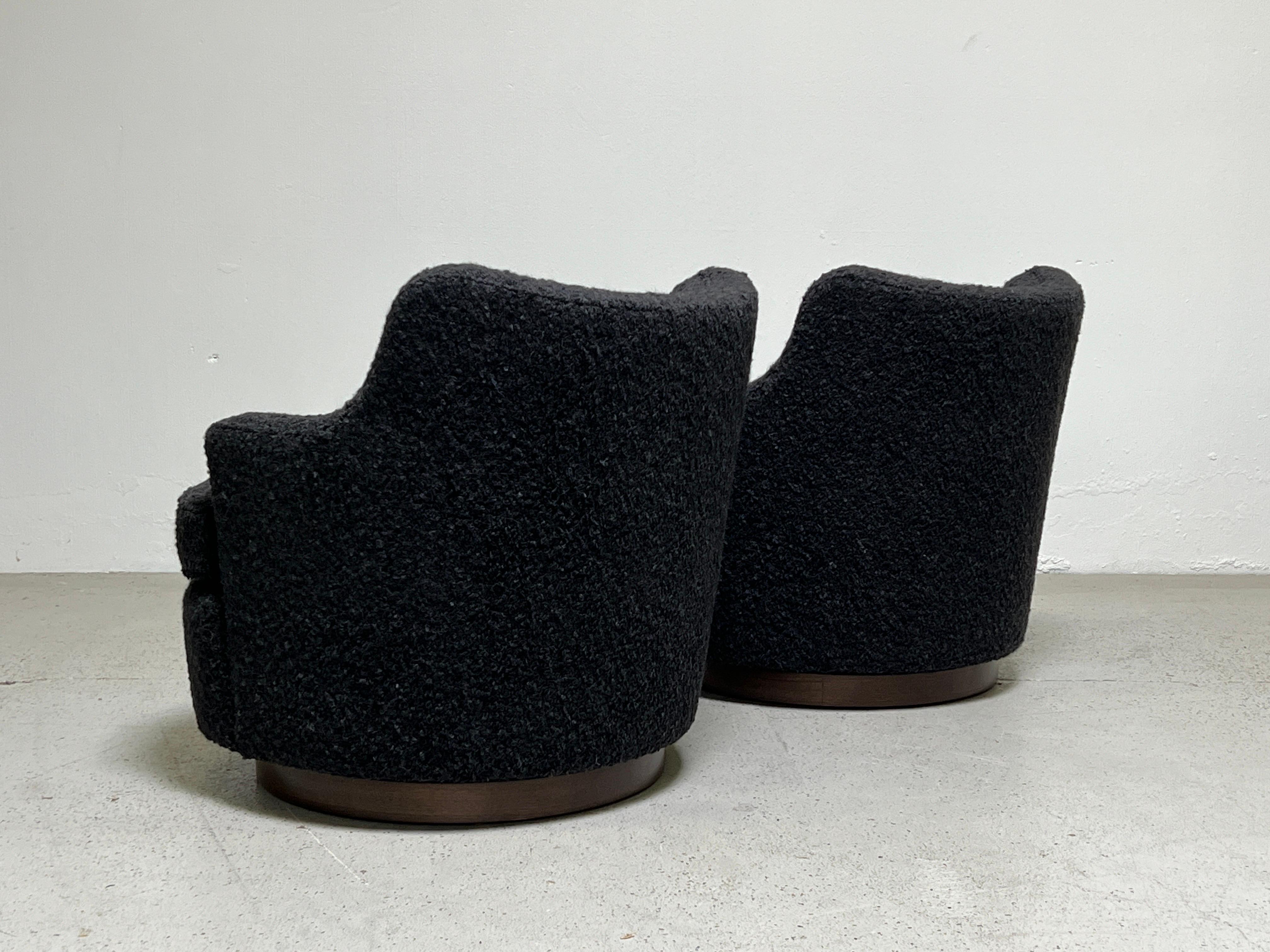 Pair of Swivel Chairs by Edward Wormley for Dunbar  10