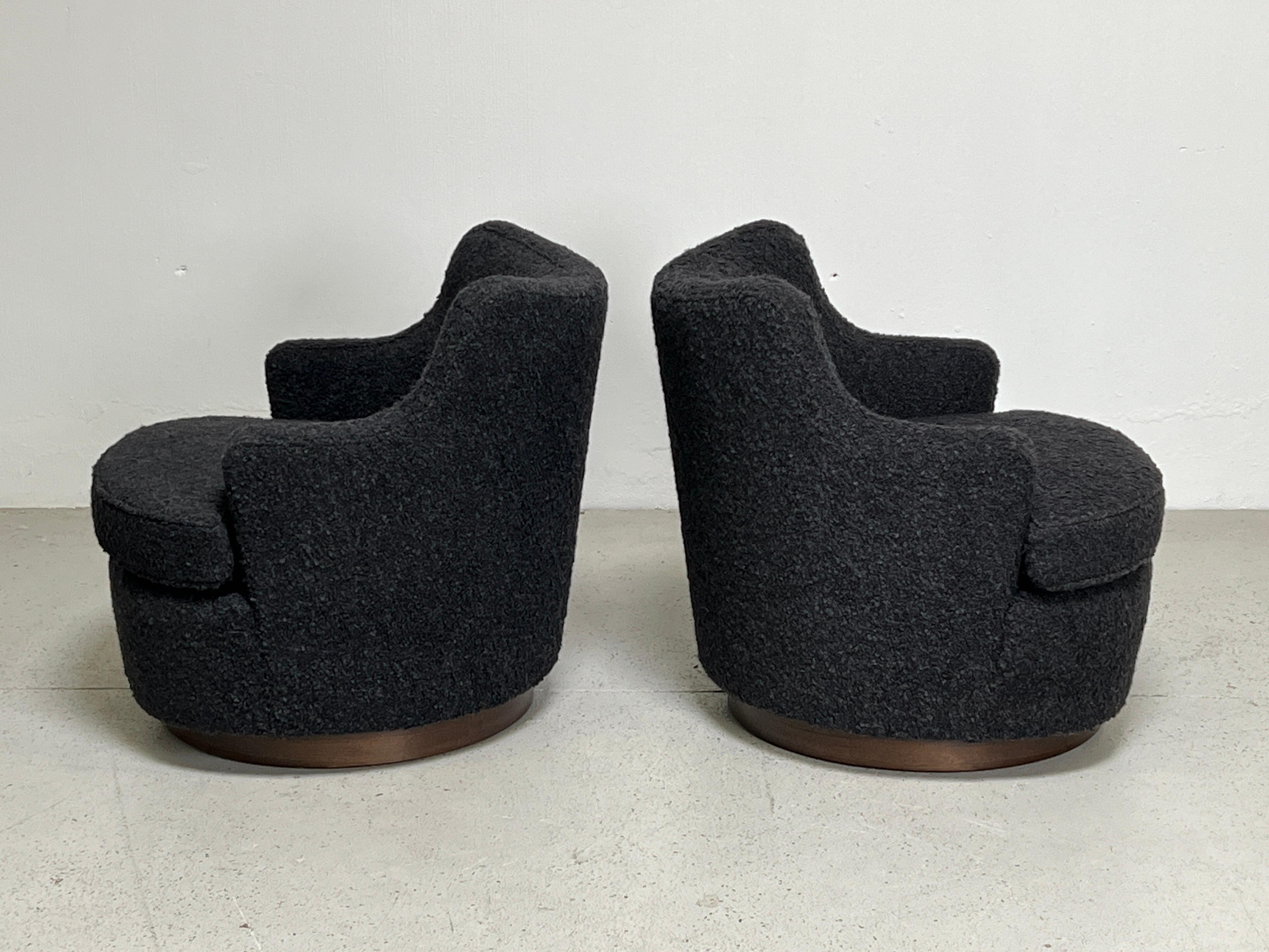 Mid-20th Century Pair of Swivel Chairs by Edward Wormley for Dunbar 