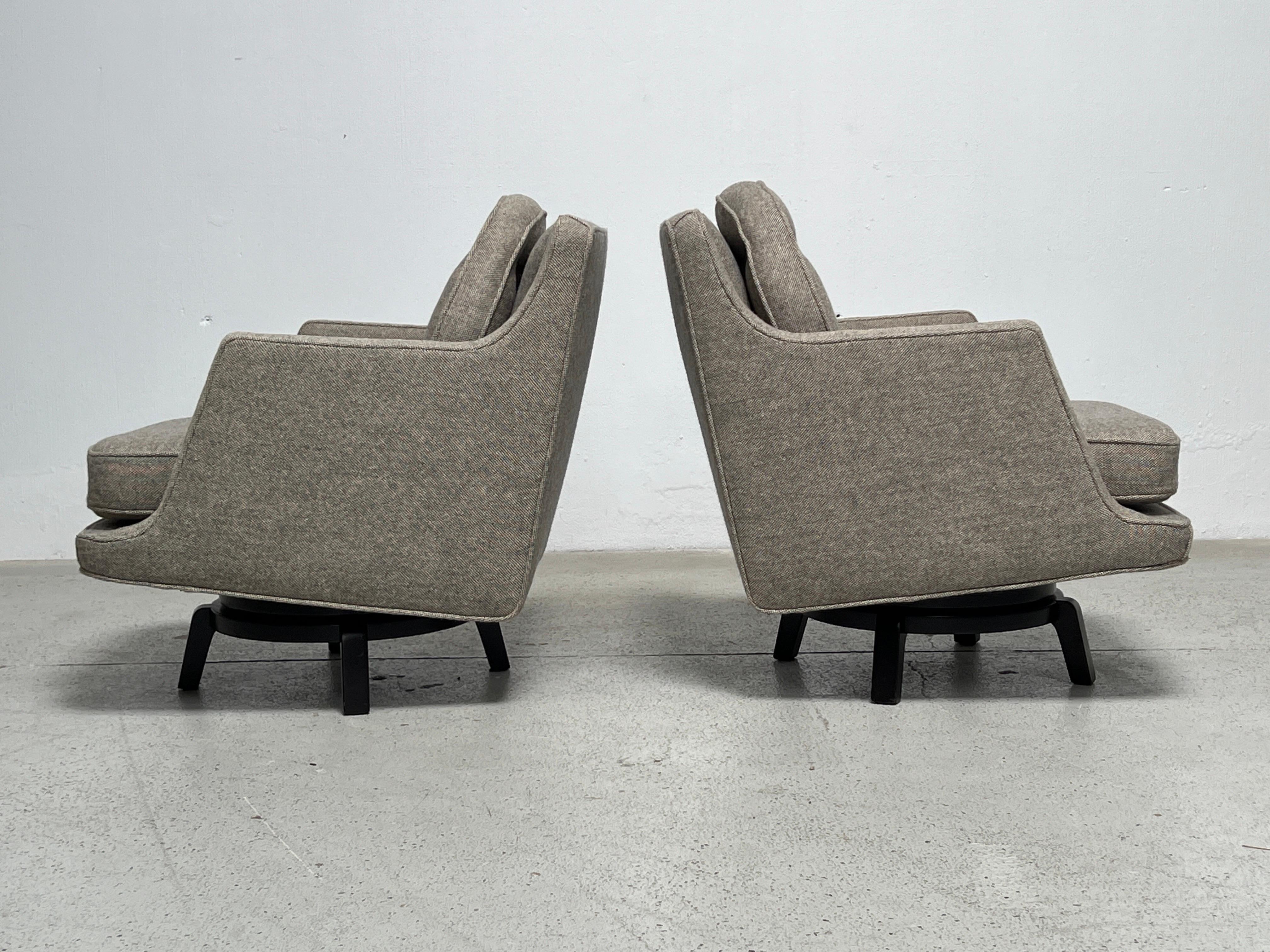 Pair of Swivel Chairs by Edward Wormley for Dunbar For Sale 2