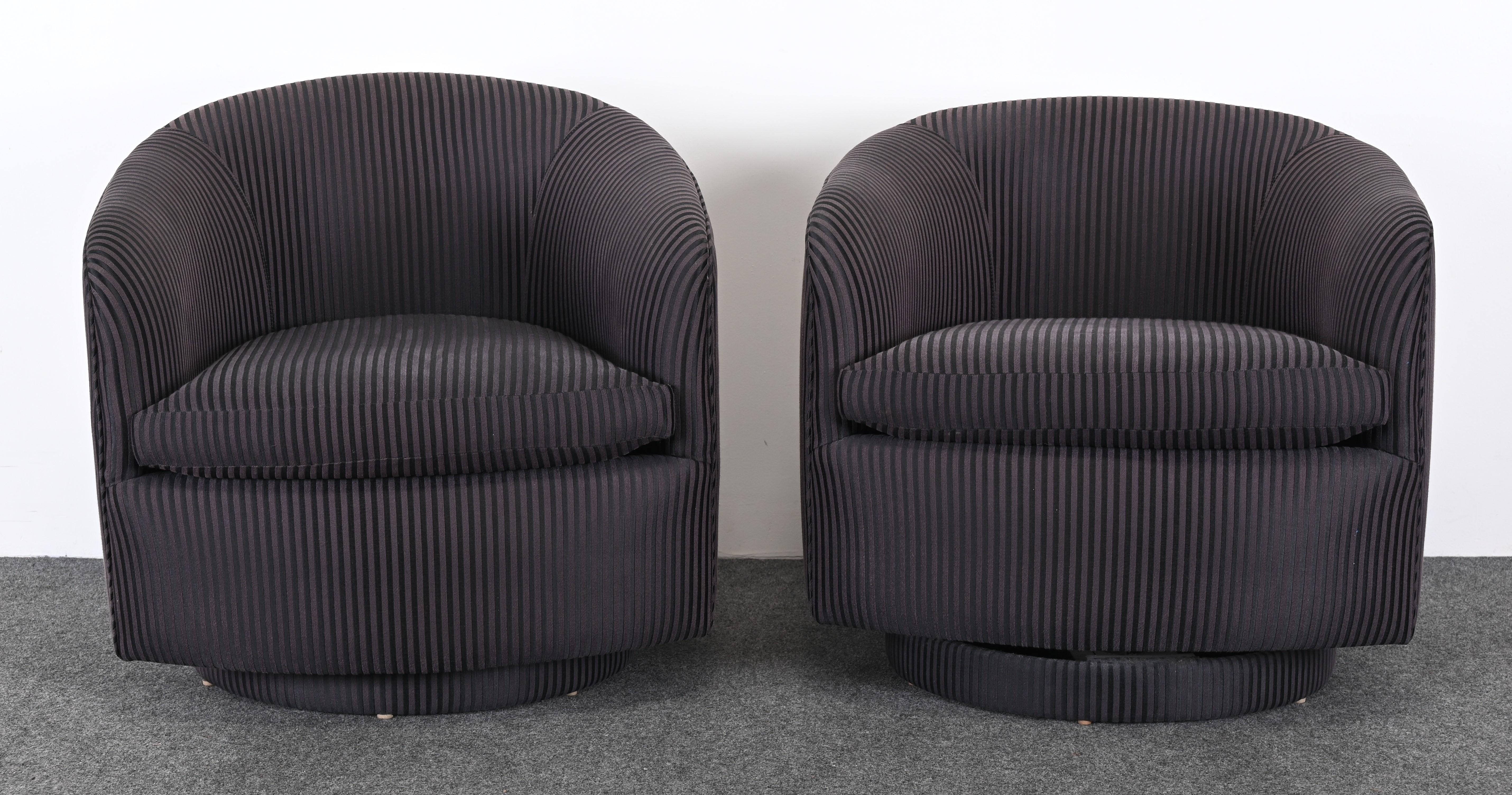 Pair of Swivel Chairs by Milo Baughman for Thayer Coggin, 1990 In Good Condition For Sale In Hamburg, PA