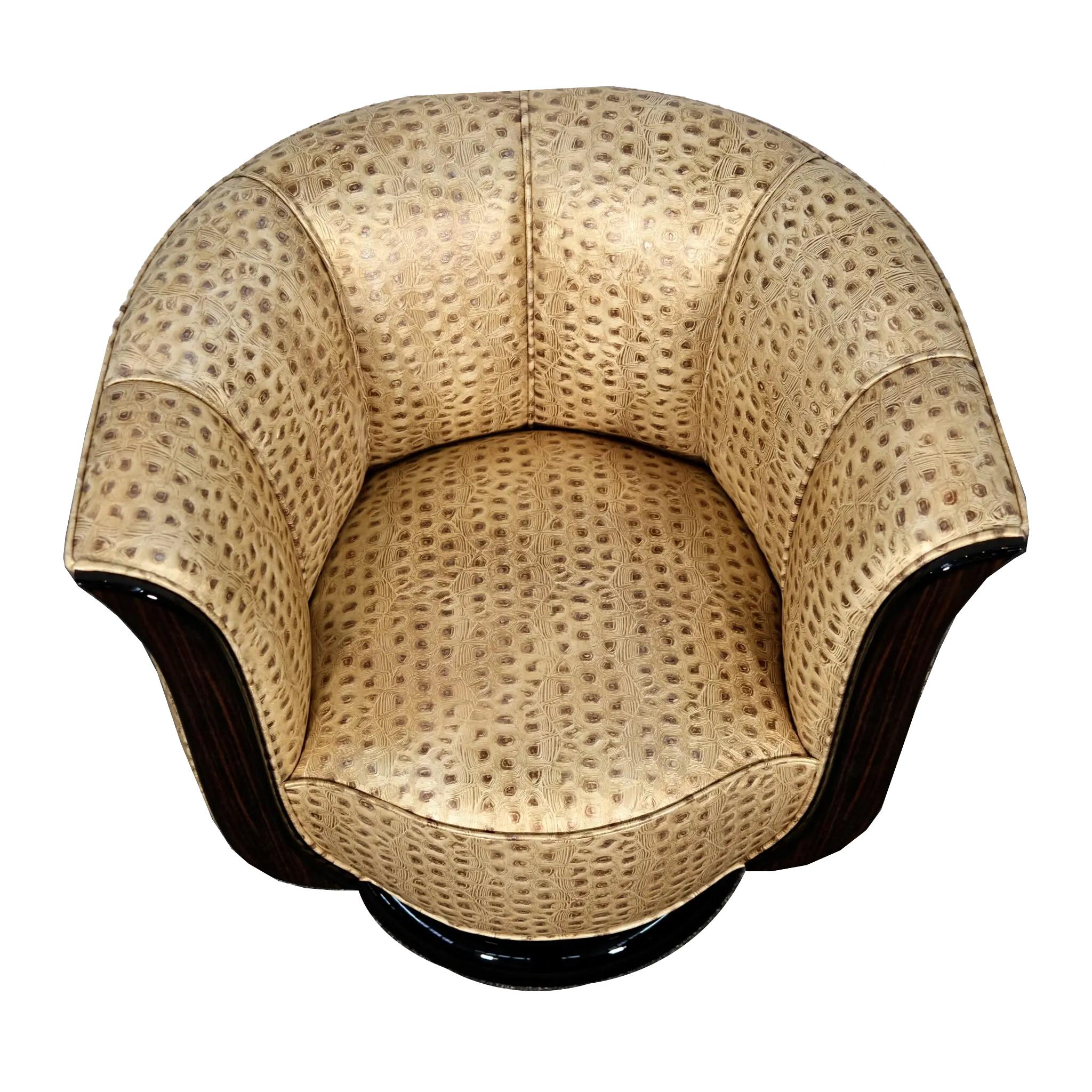 Contemporary Pair of swivel chairs in gold-colored leather For Sale