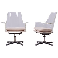 Pair of Swivel Chairs Made of Lucite in Manner of Laverne