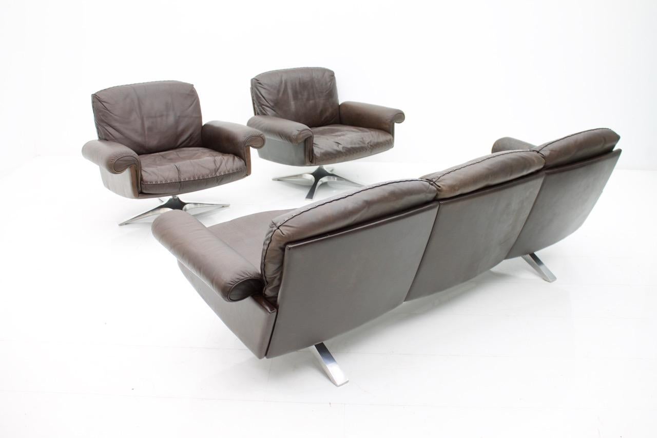 Pair of Swivel Leather Lounge Chairs DS 31 by De Sede, 1970s 5