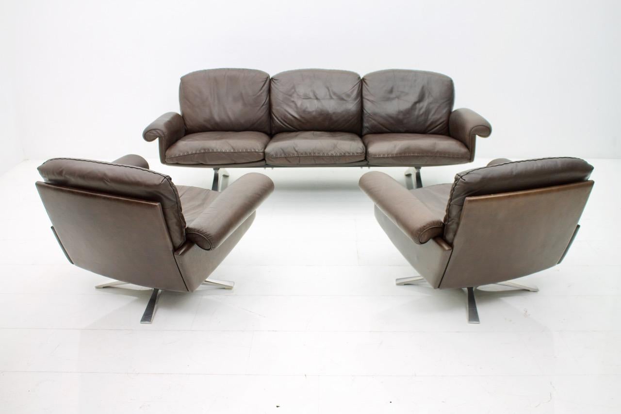 Pair of Swivel Leather Lounge Chairs DS 31 by De Sede, 1970s 9