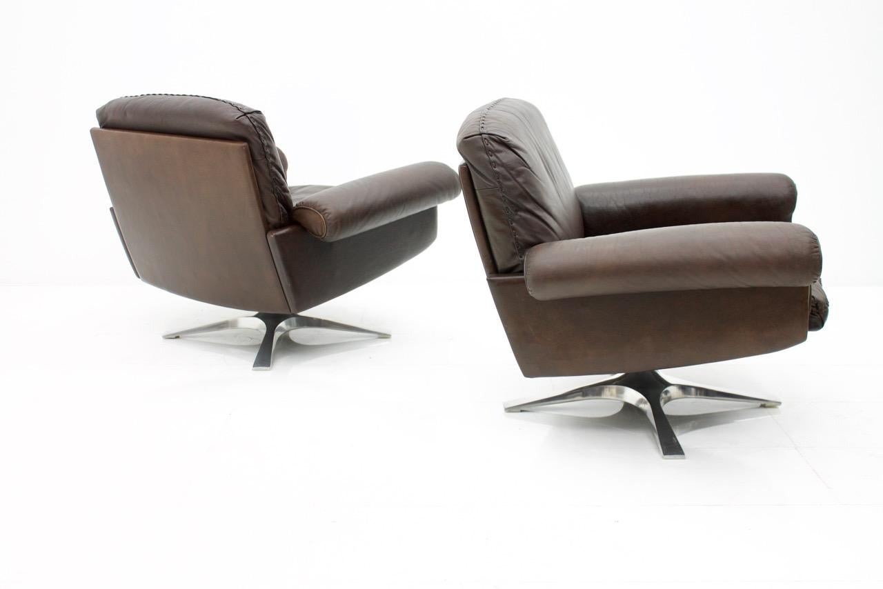 Swiss Pair of Swivel Leather Lounge Chairs DS 31 by De Sede, 1970s