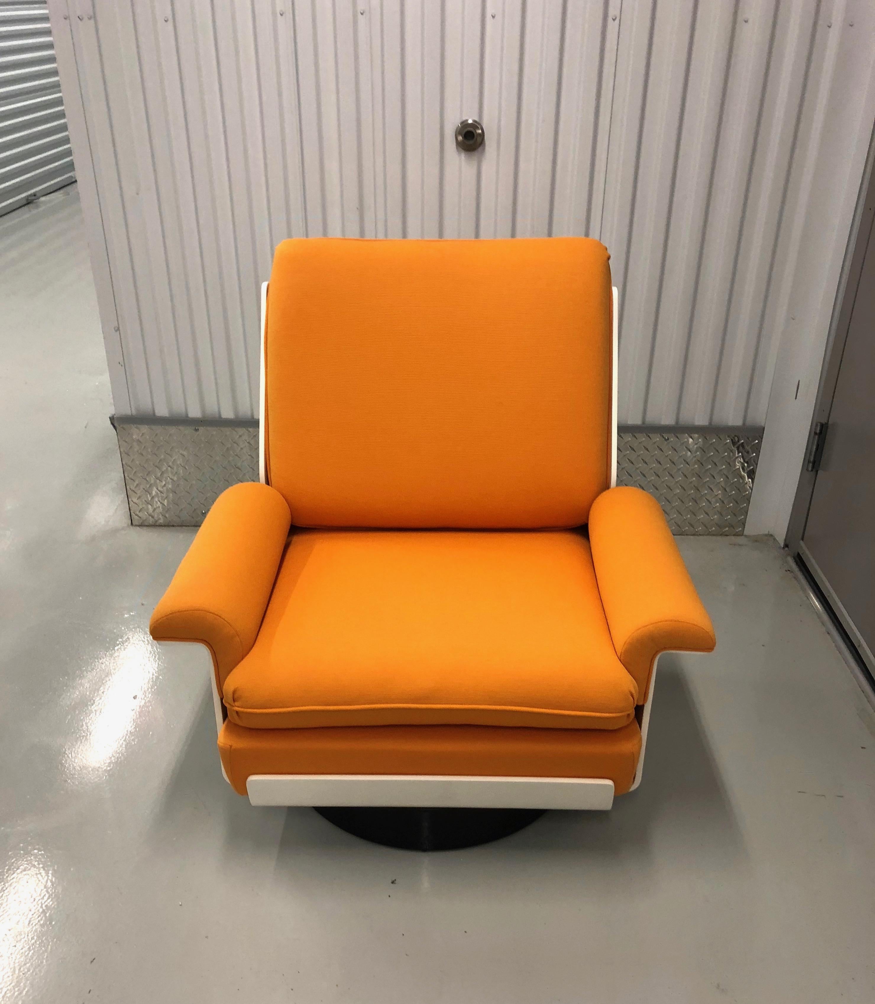 Pair of Airborne modernist lounge chairs with off-white lacquered wood frames, inset  cushions and curved arms all recently upholstered in  vintage orange knit fabric by French company Racine, all in excellent, restored condition. Each chair is