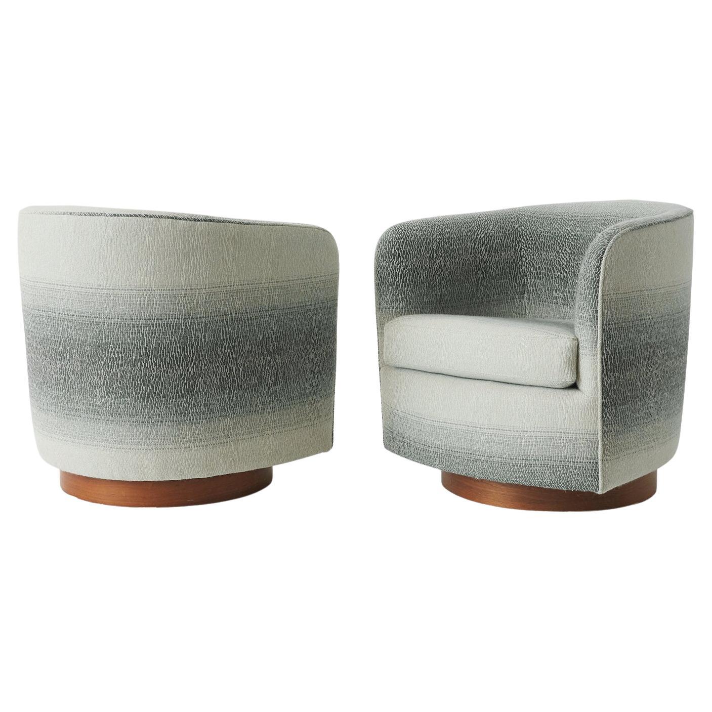 Pair of Swivel Lounge Chairs by Milo Baughman